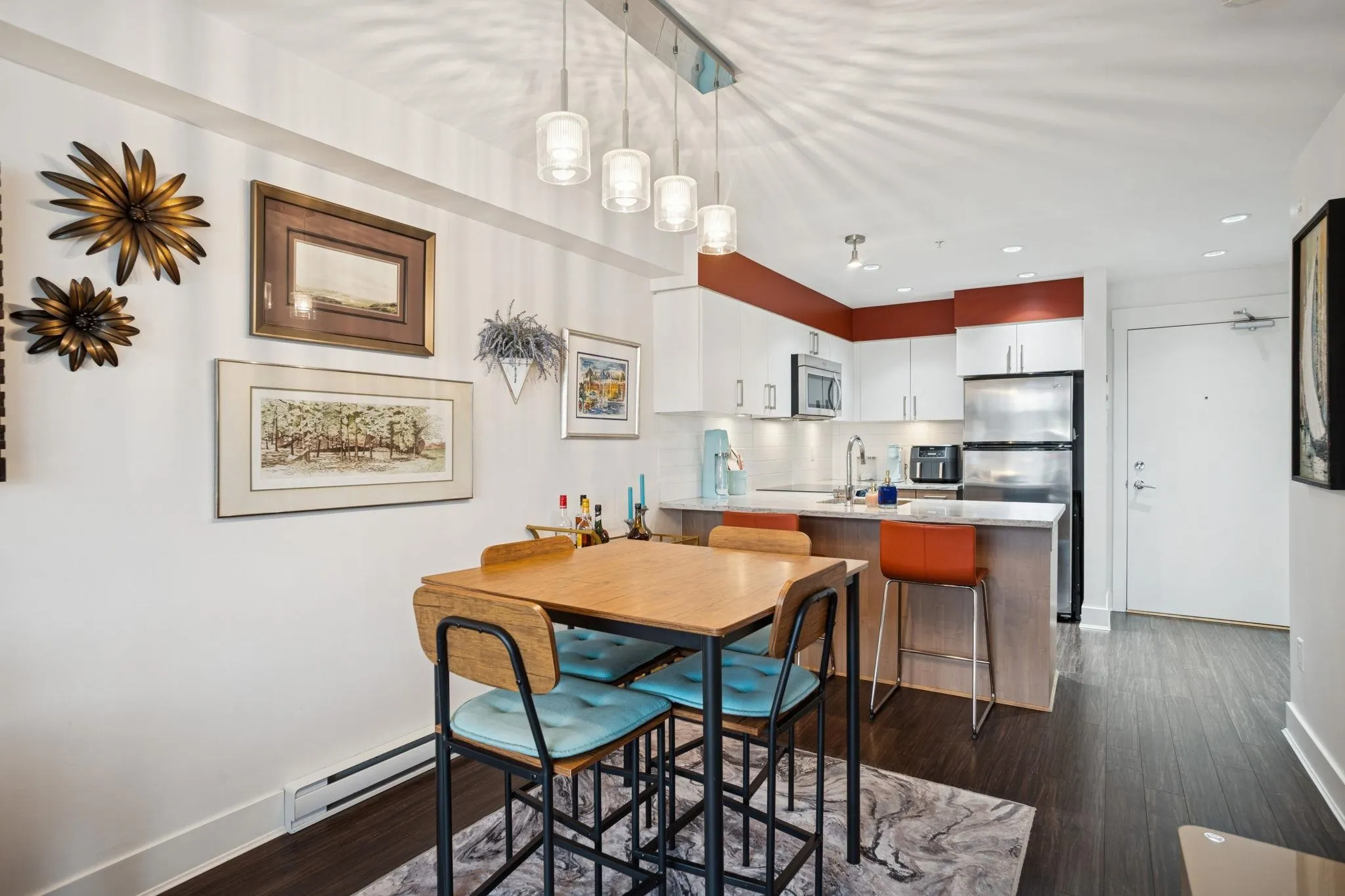 316 55 Eighth Avenue