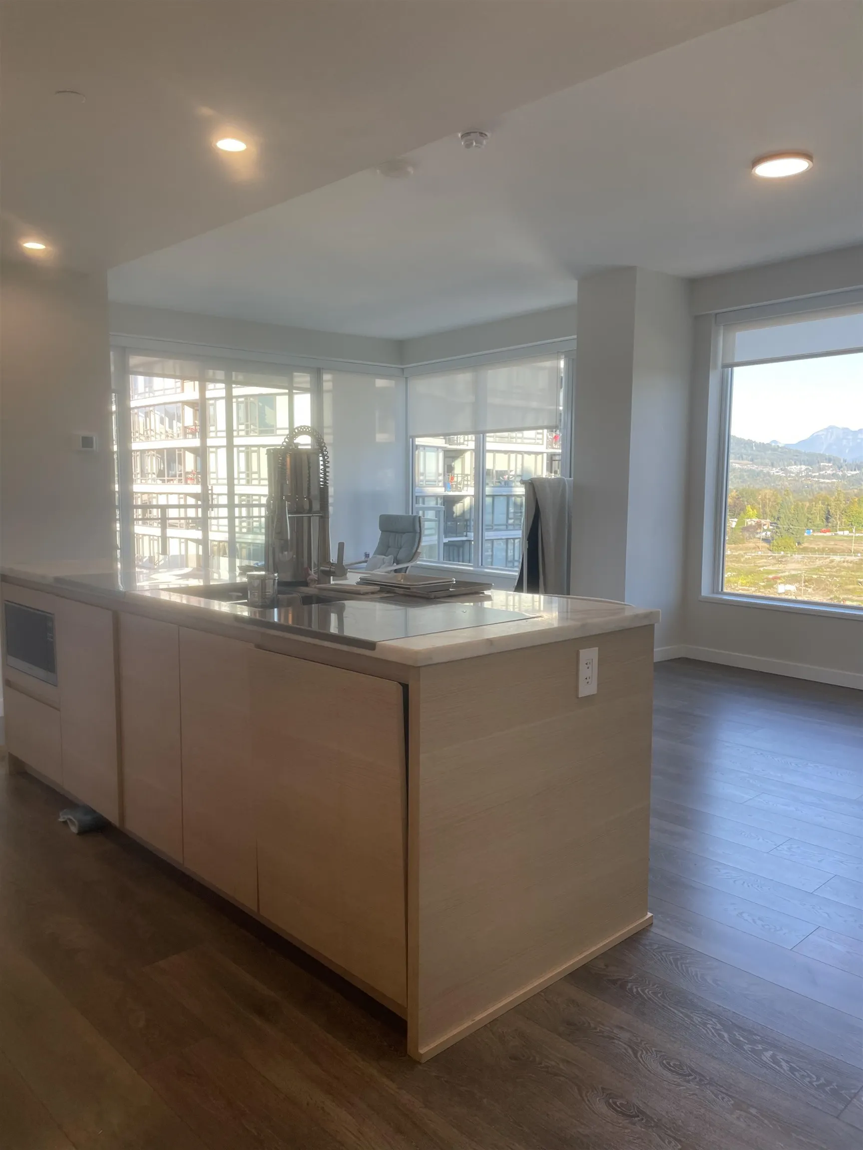 2202 305 Morrissey Road