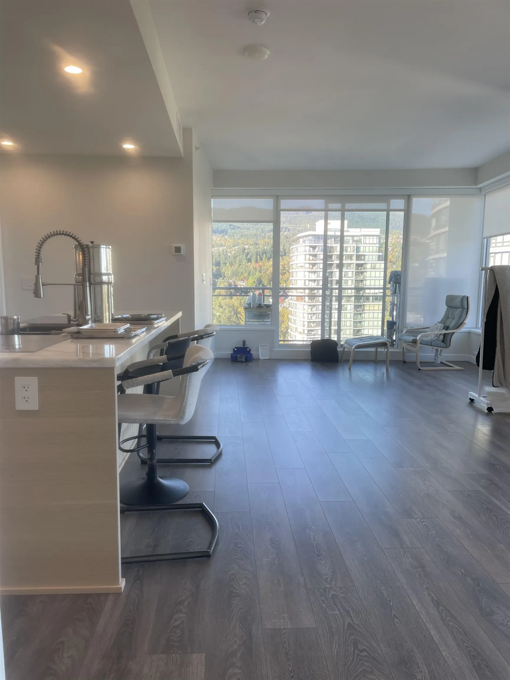 2202 305 Morrissey Road