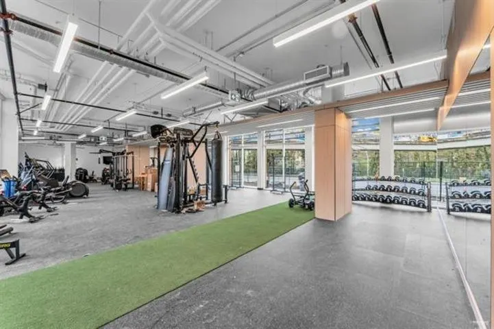 3207 13725 George Junction Street