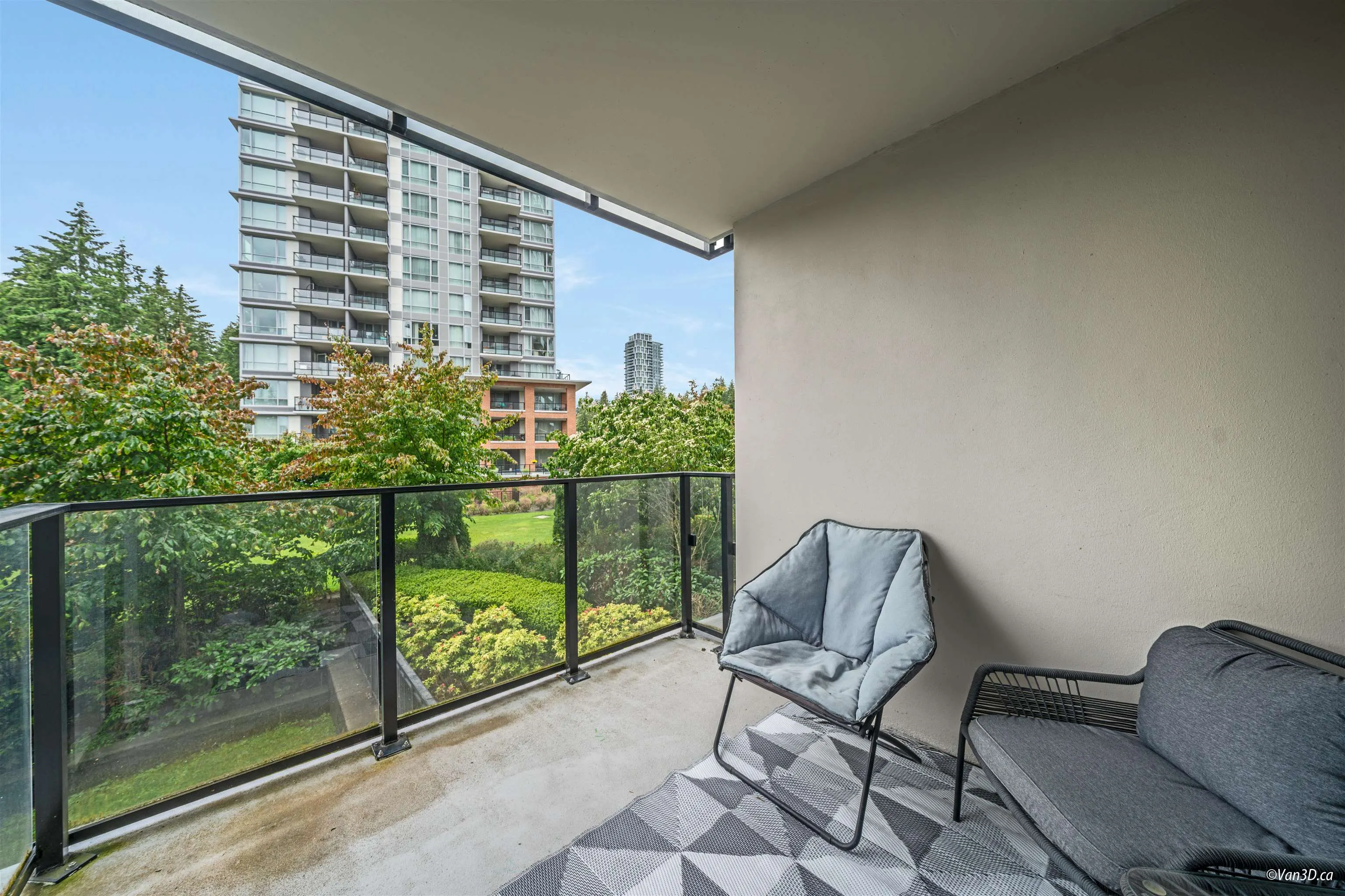 304 3100 Windsor Gate