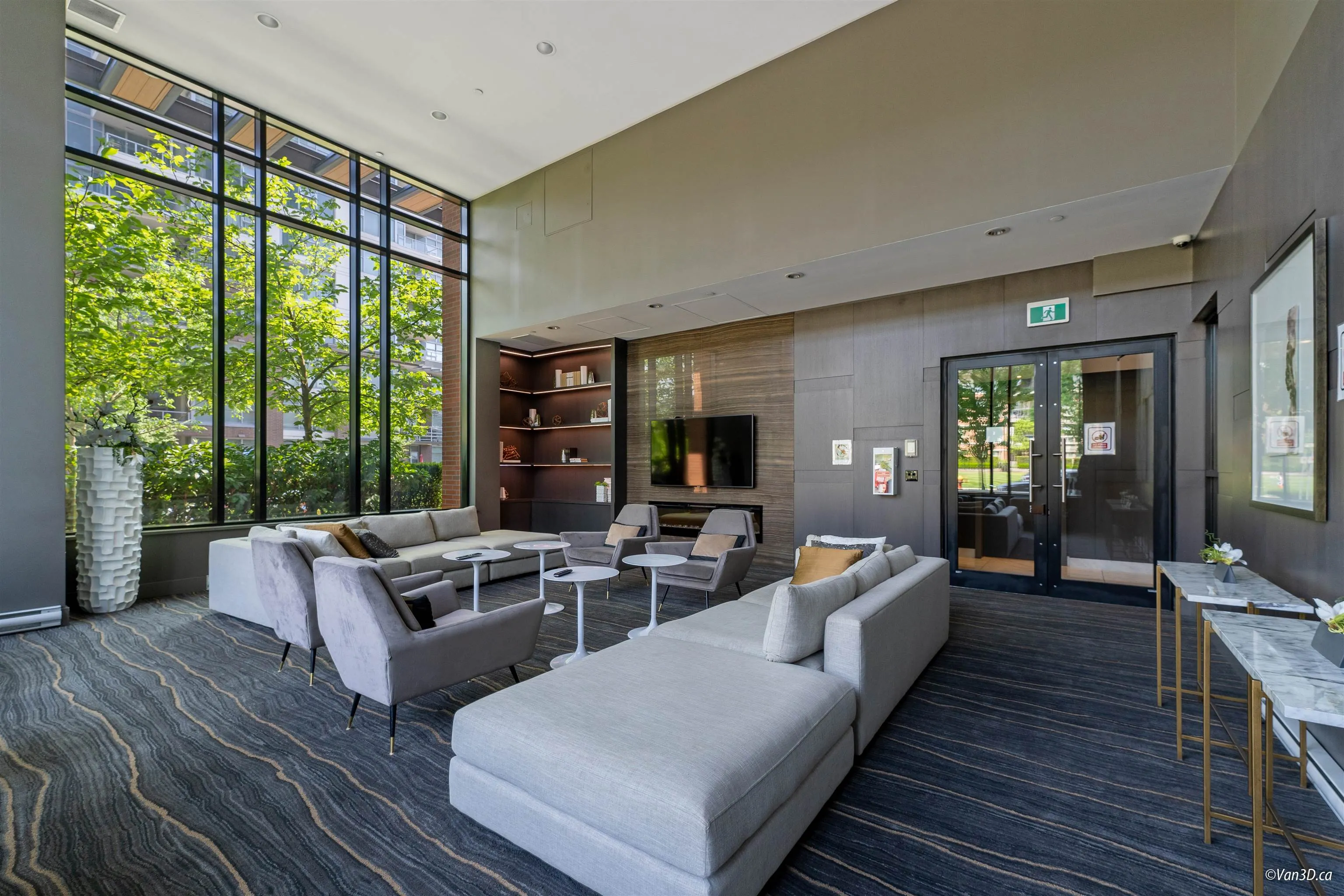 304 3100 Windsor Gate