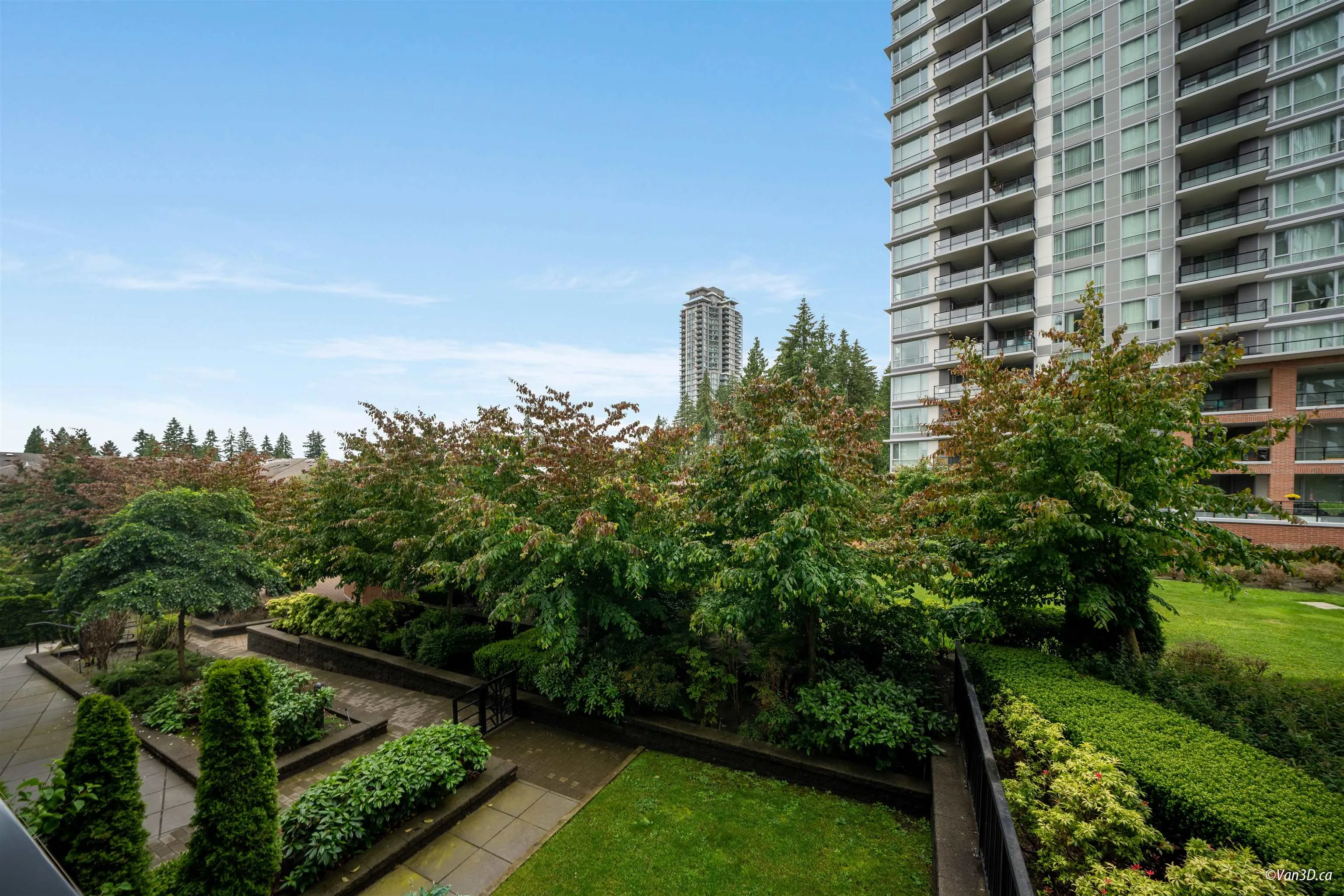 304 3100 Windsor Gate