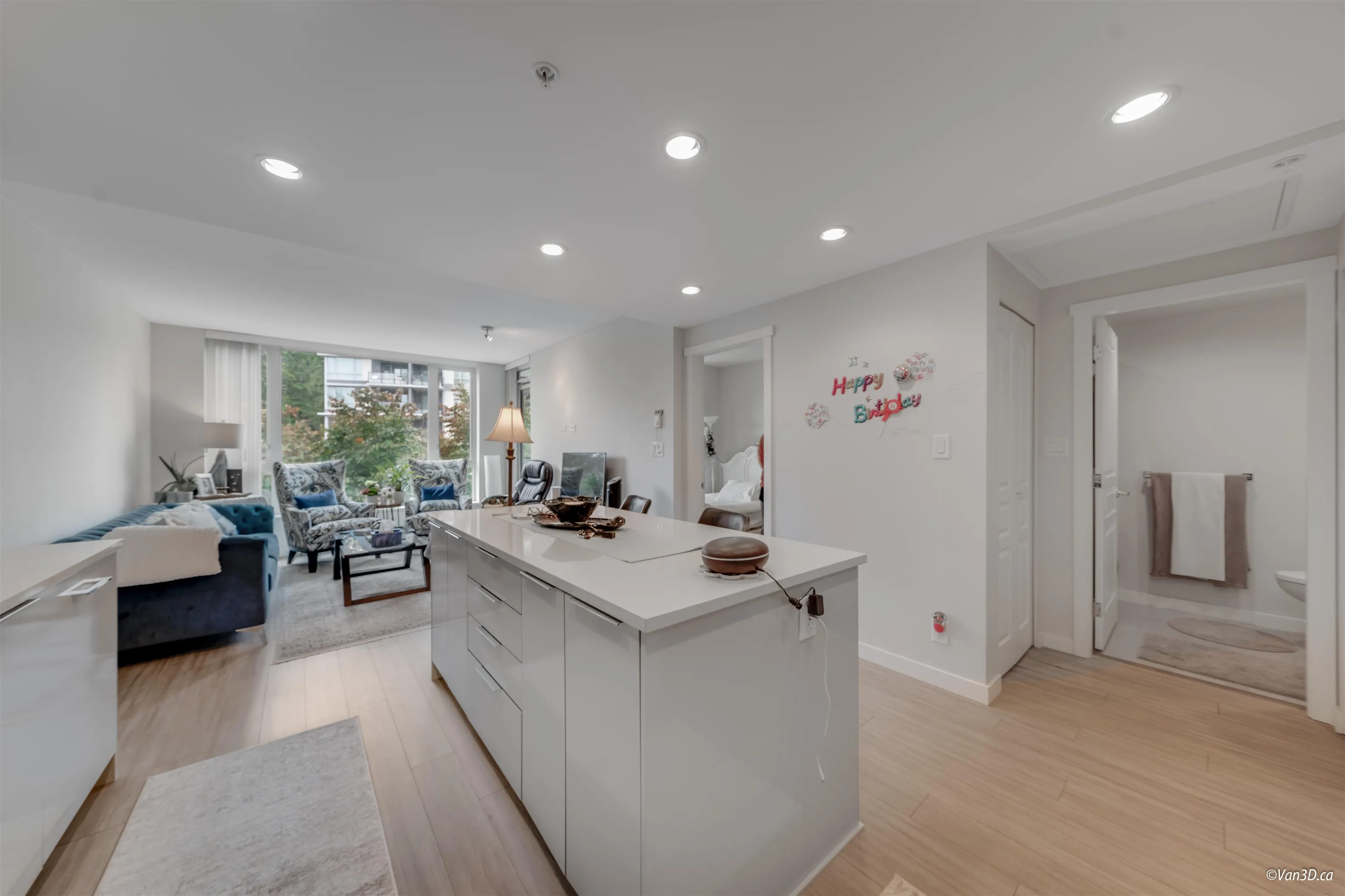 304 3100 Windsor Gate