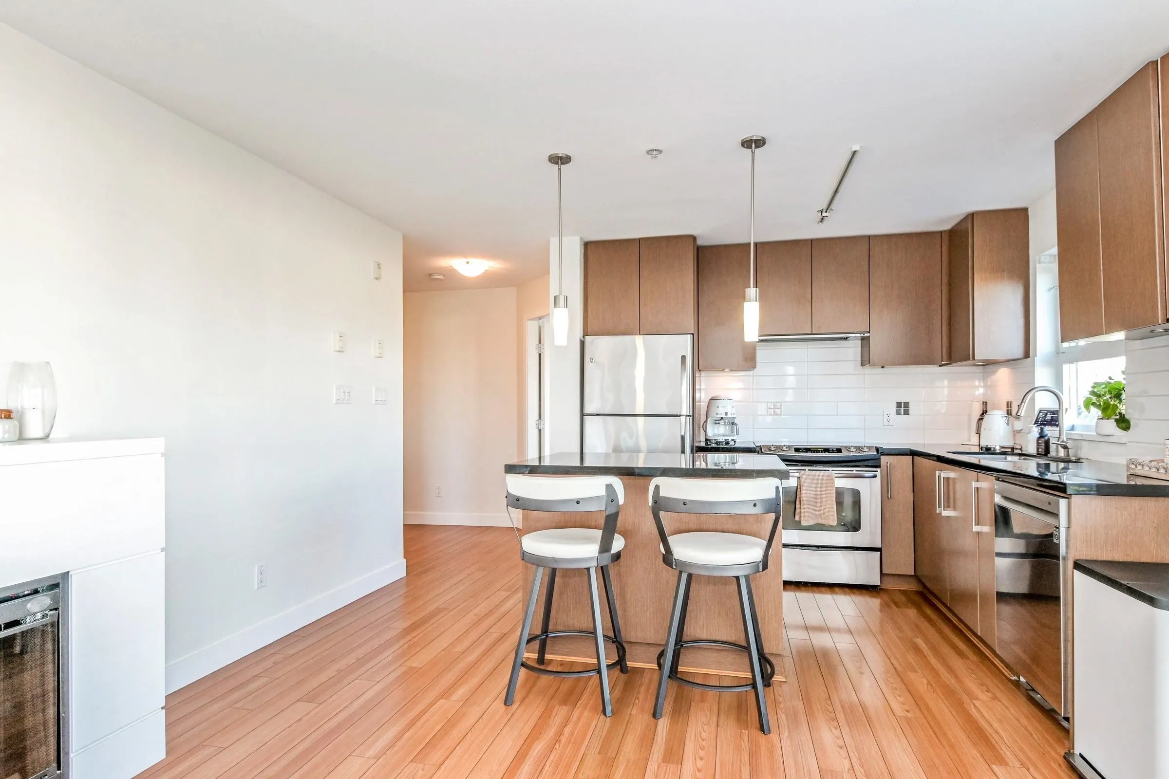 311 15775 Croydon Drive