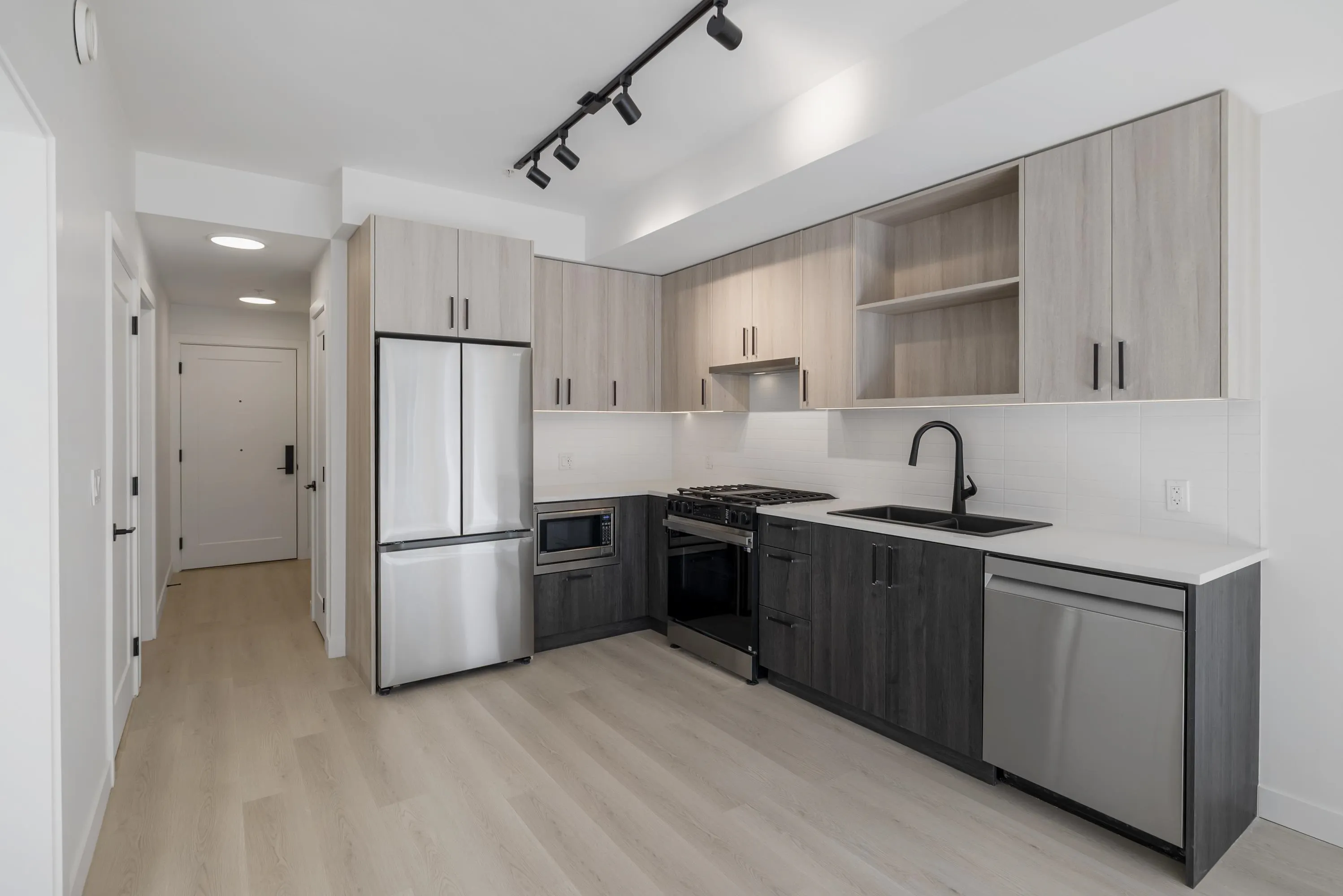 103 2002 St. George Street