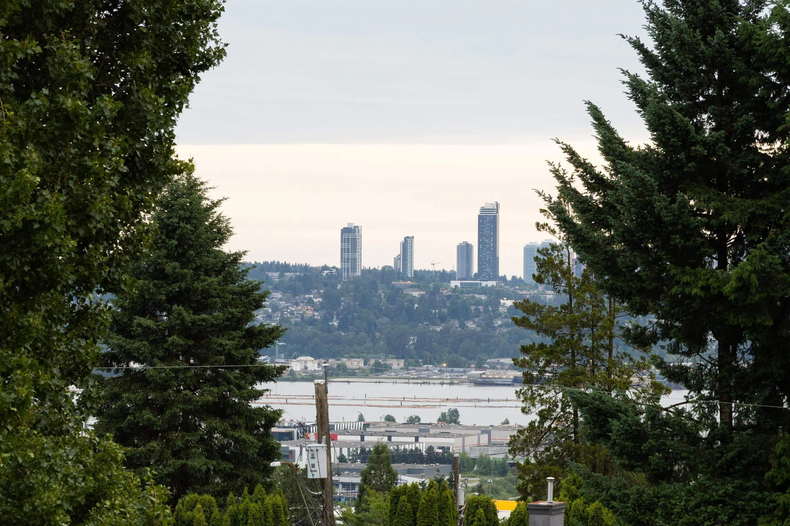 102 914 Rochester Avenue