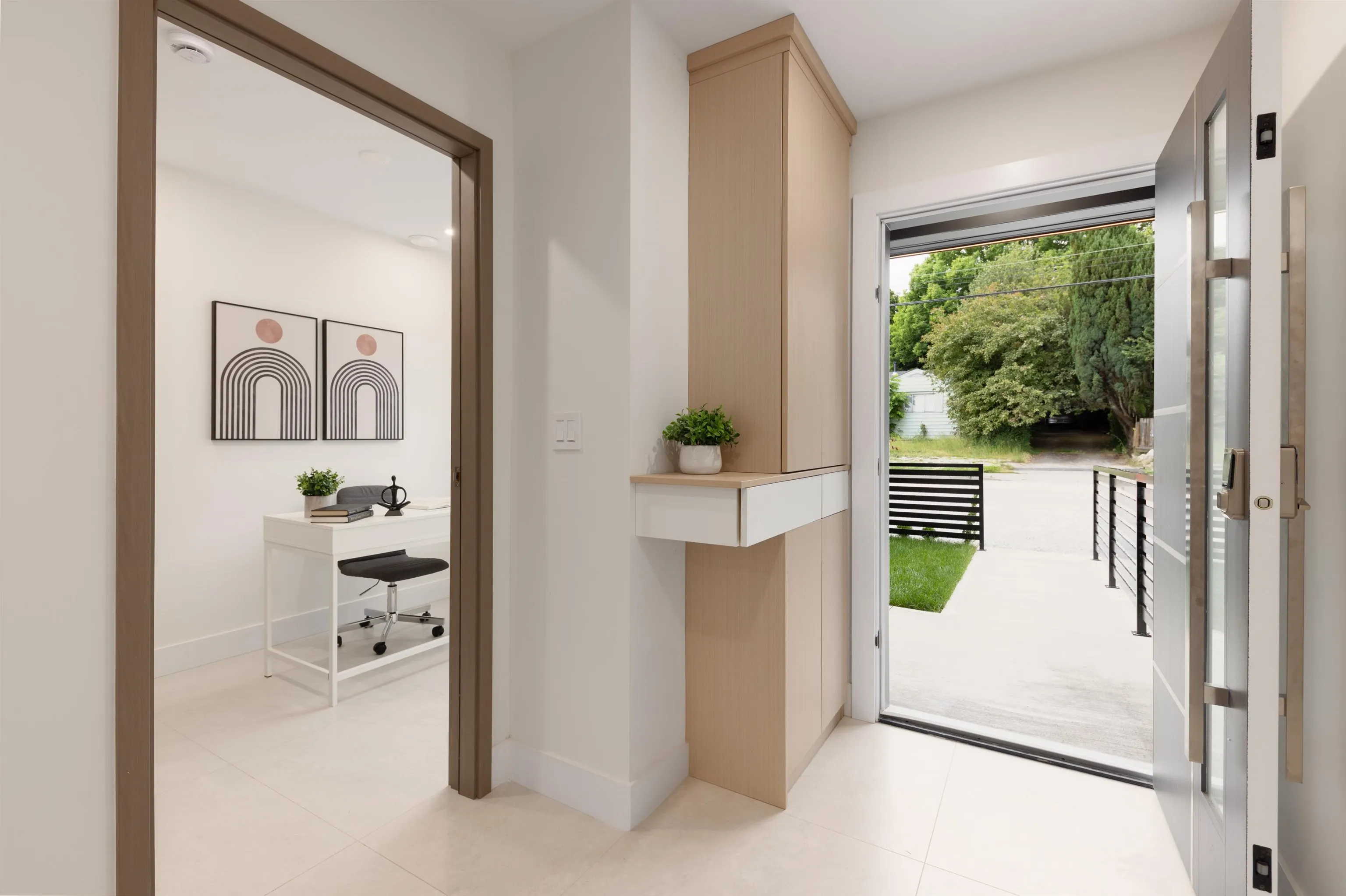 102 914 Rochester Avenue