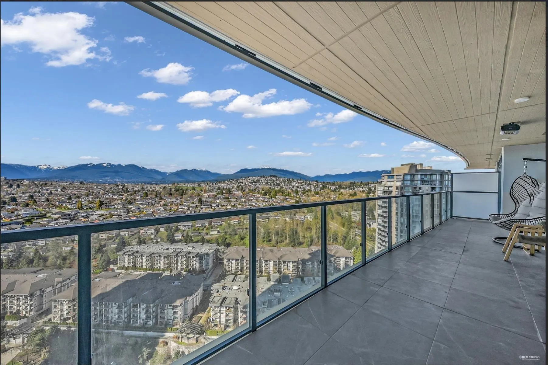 2603 4880 Lougheed Highway