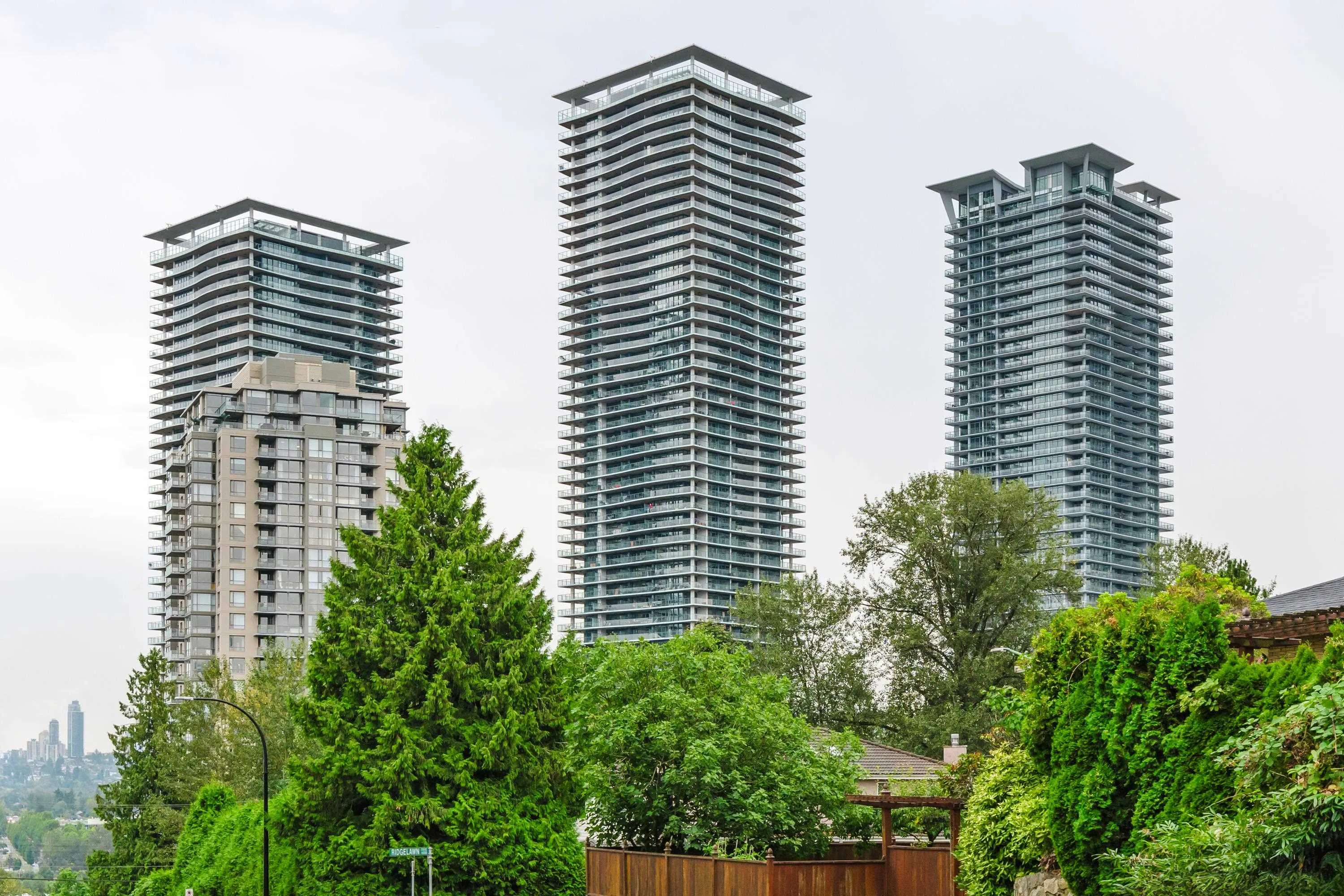 2603 4880 Lougheed Highway