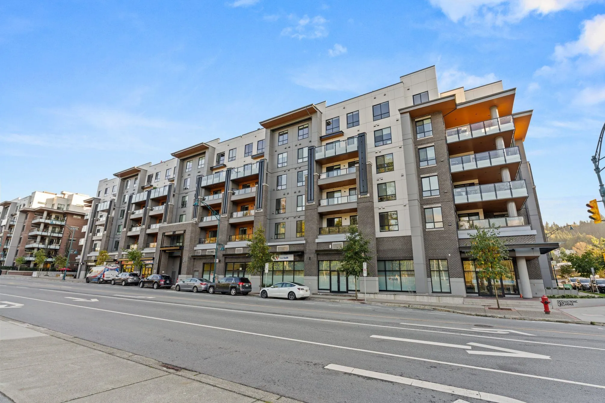 612 3131 Murray Street