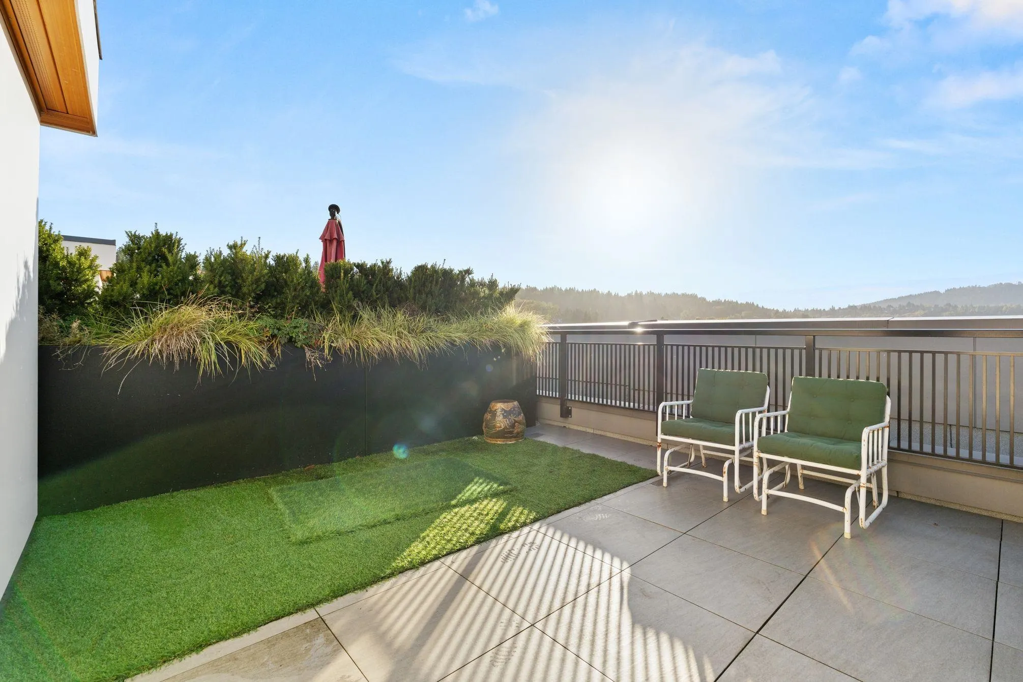 612 3131 Murray Street