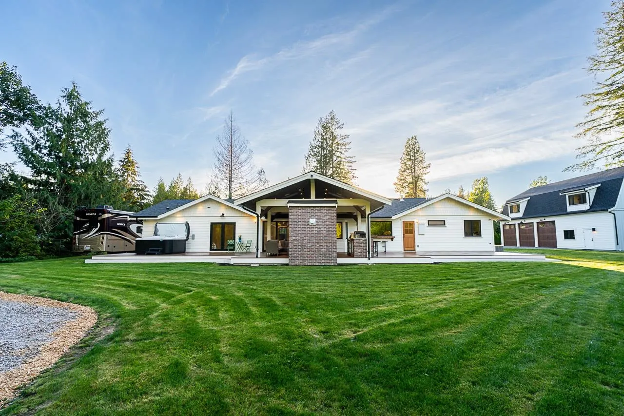 4650 Martingale Crescent