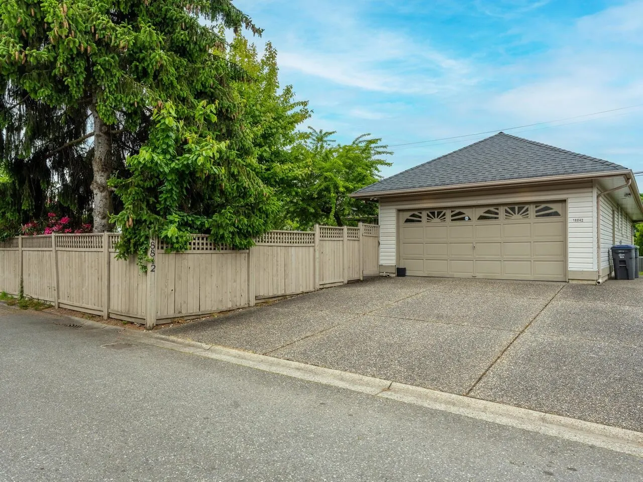 18842 64 Avenue