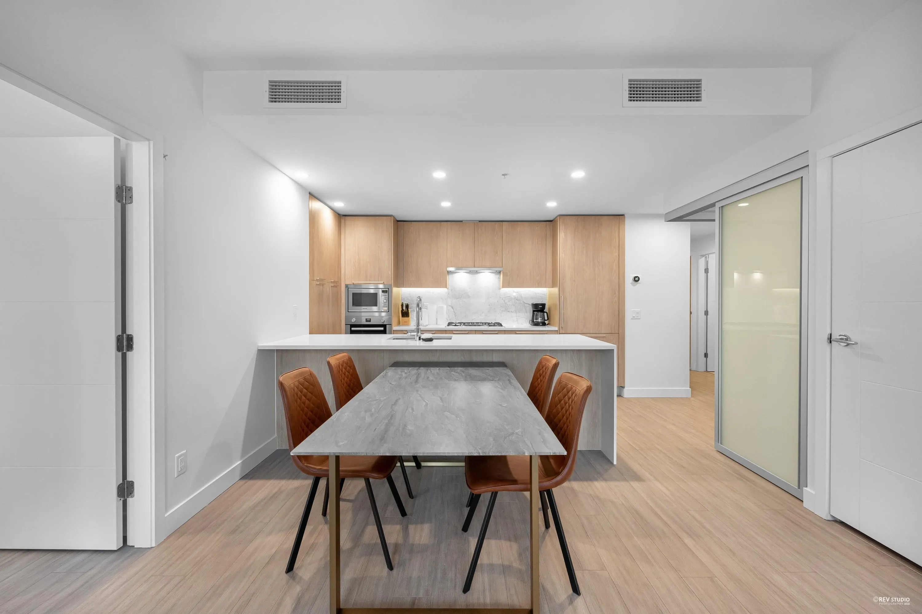 703 6398 Silver Avenue