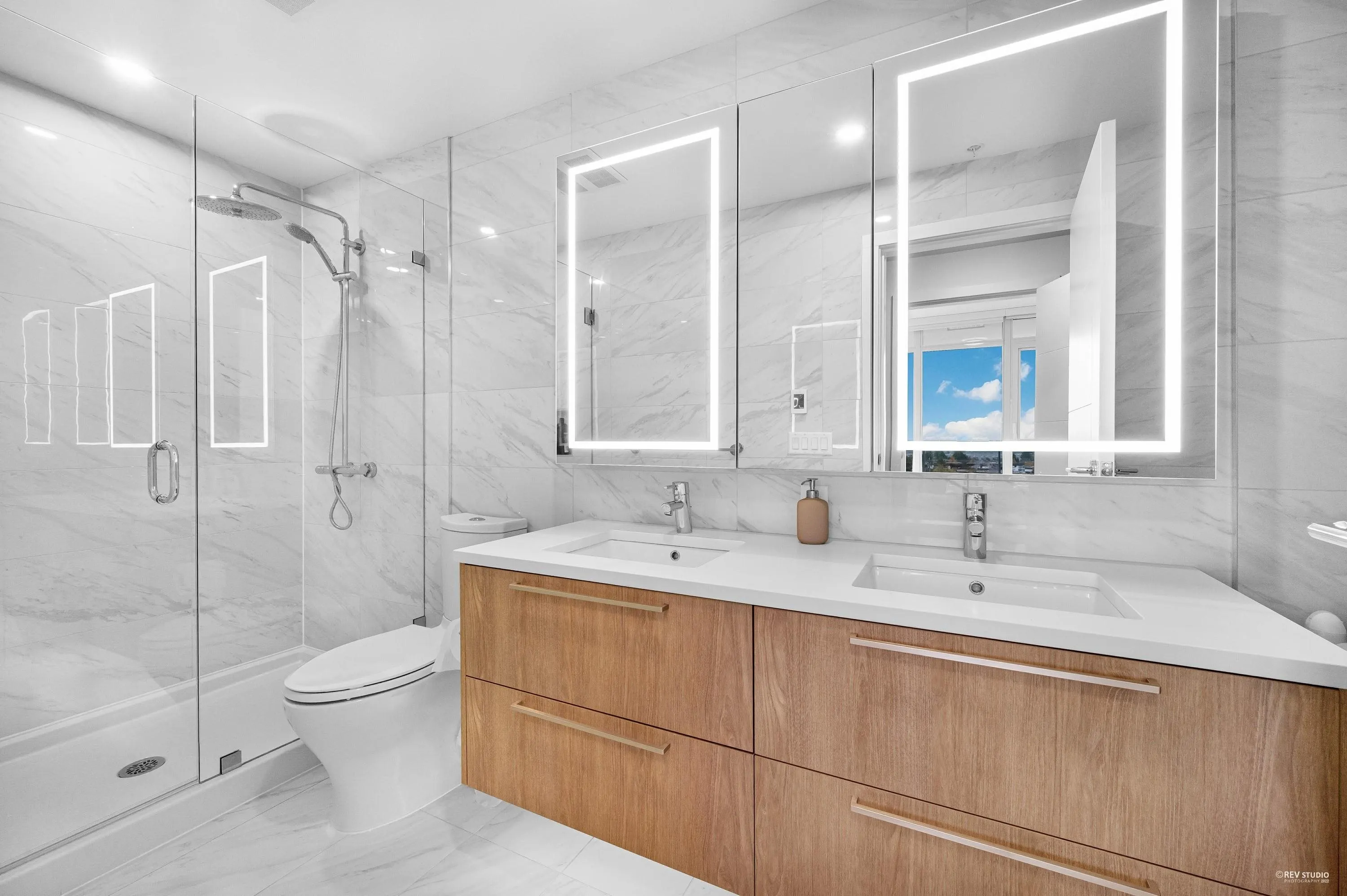 703 6398 Silver Avenue