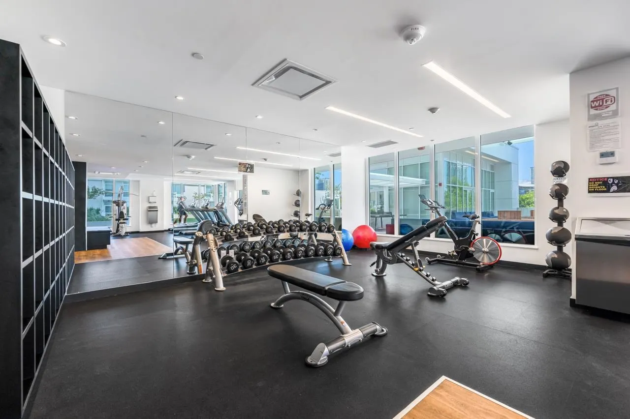 912 13685 102 Avenue