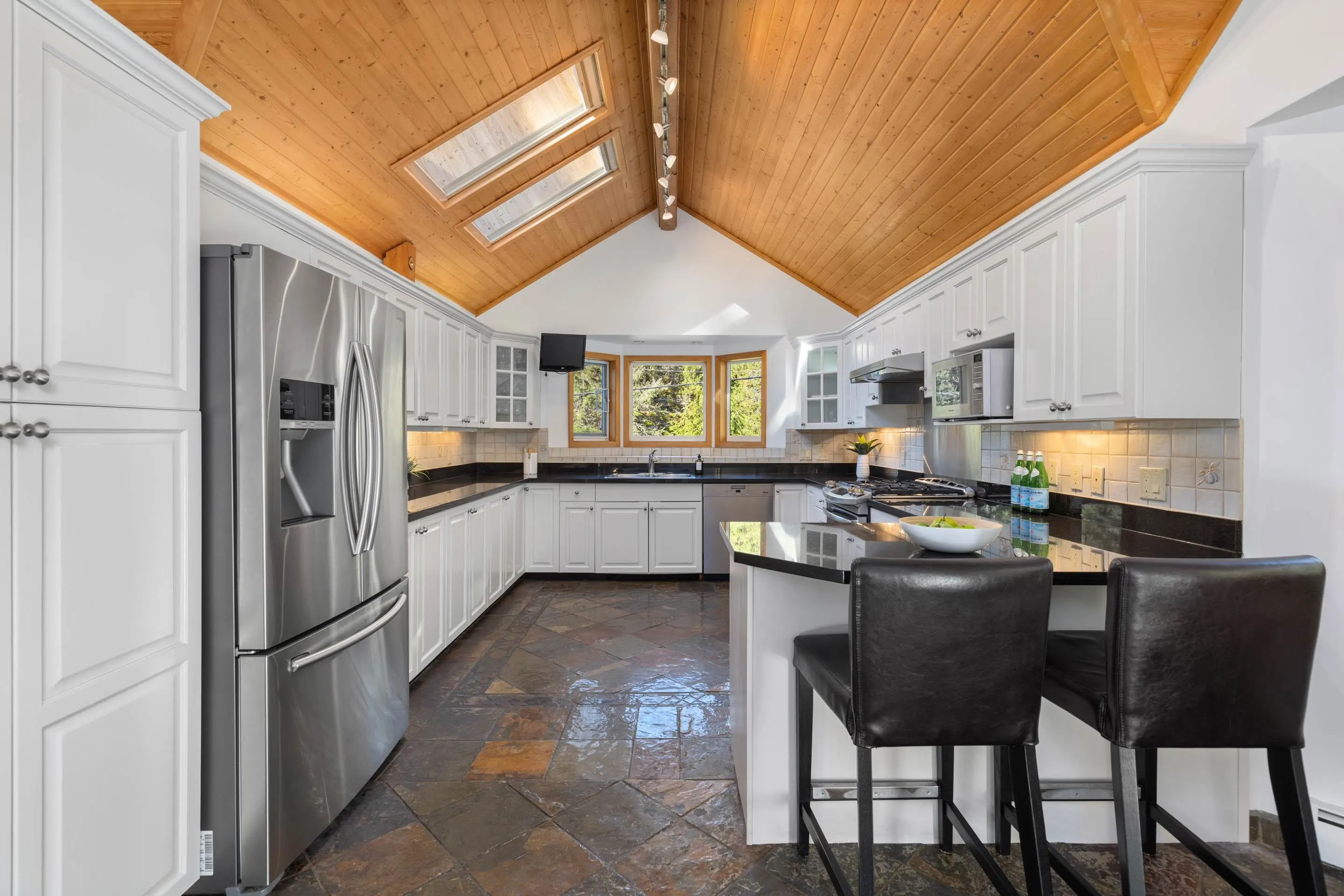 9548 Emerald Drive