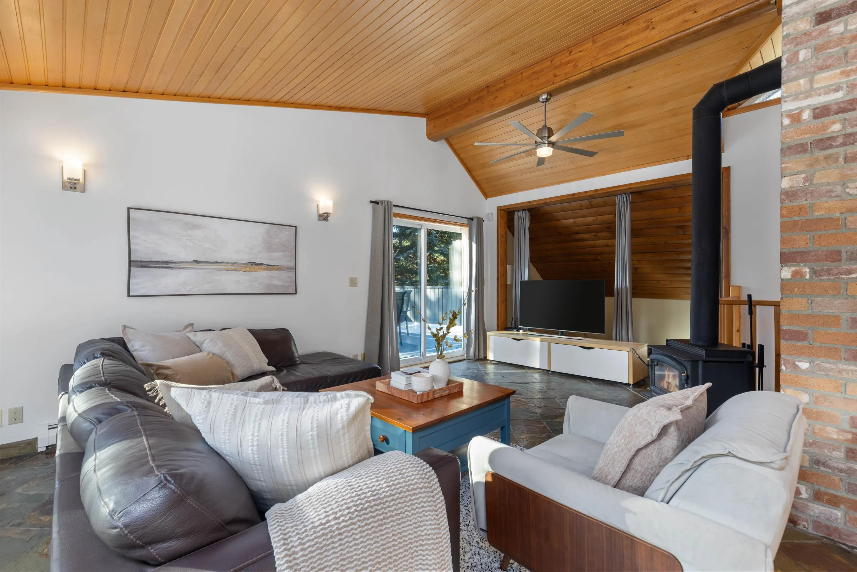 9548 Emerald Drive