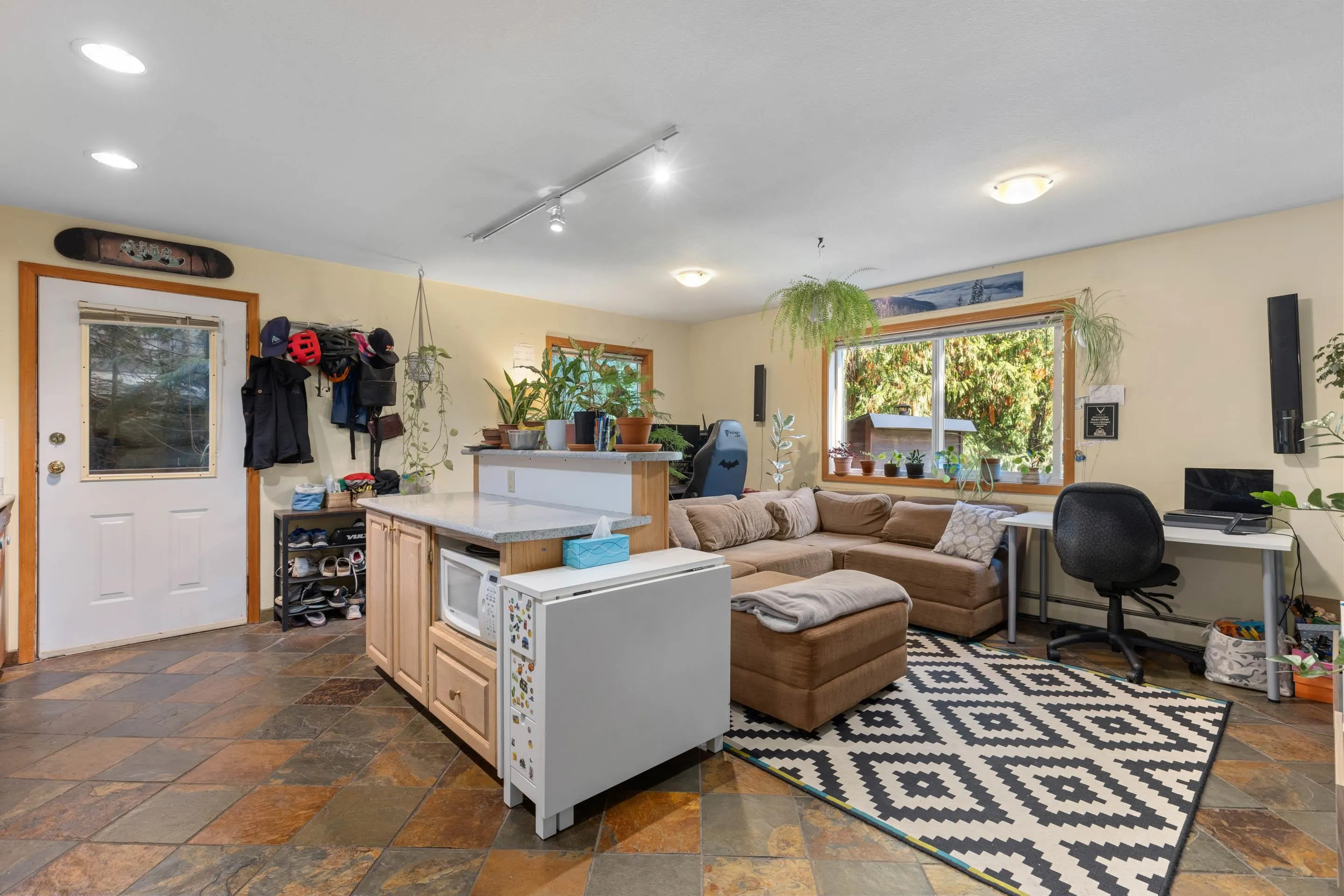 9548 Emerald Drive