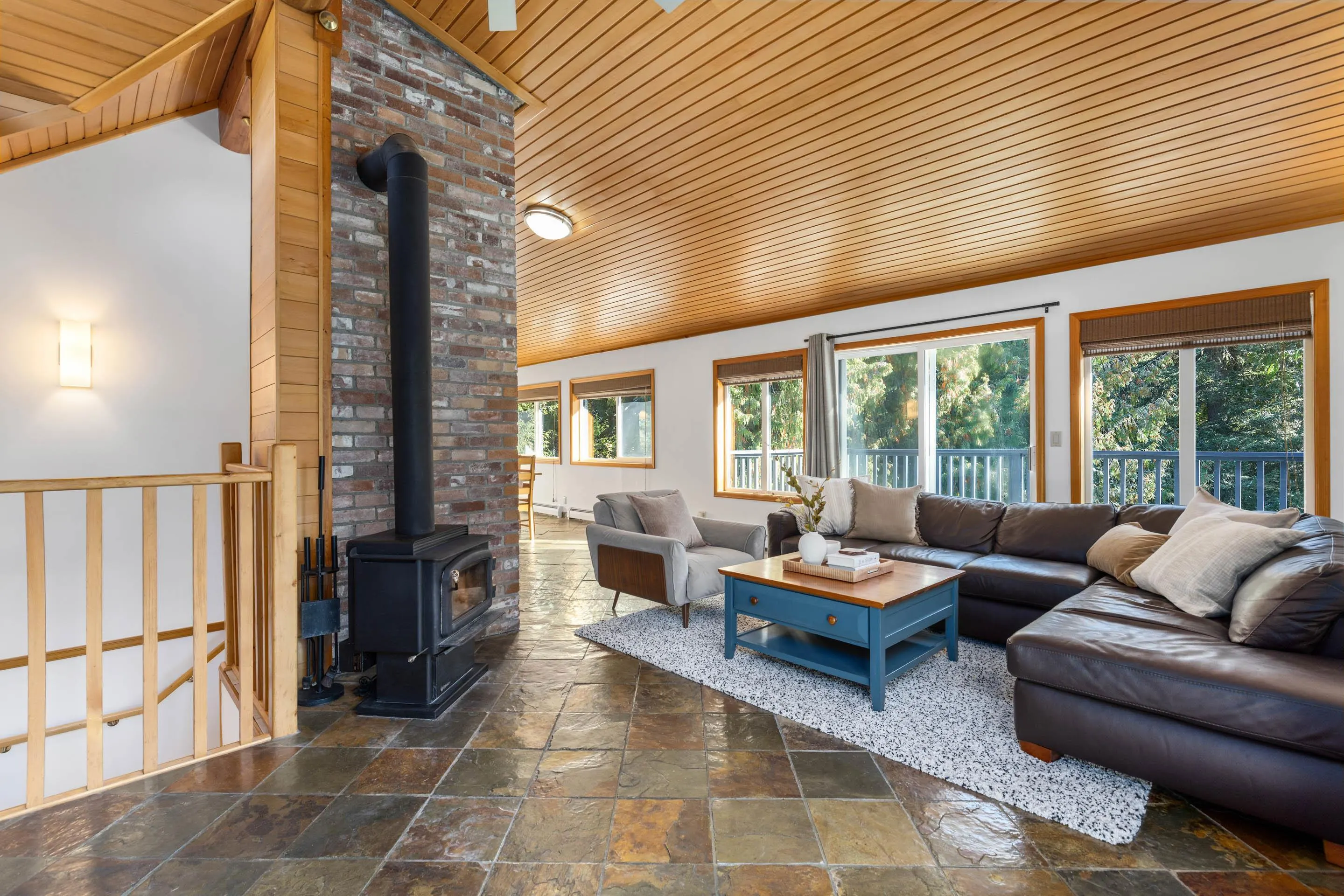 9548 Emerald Drive