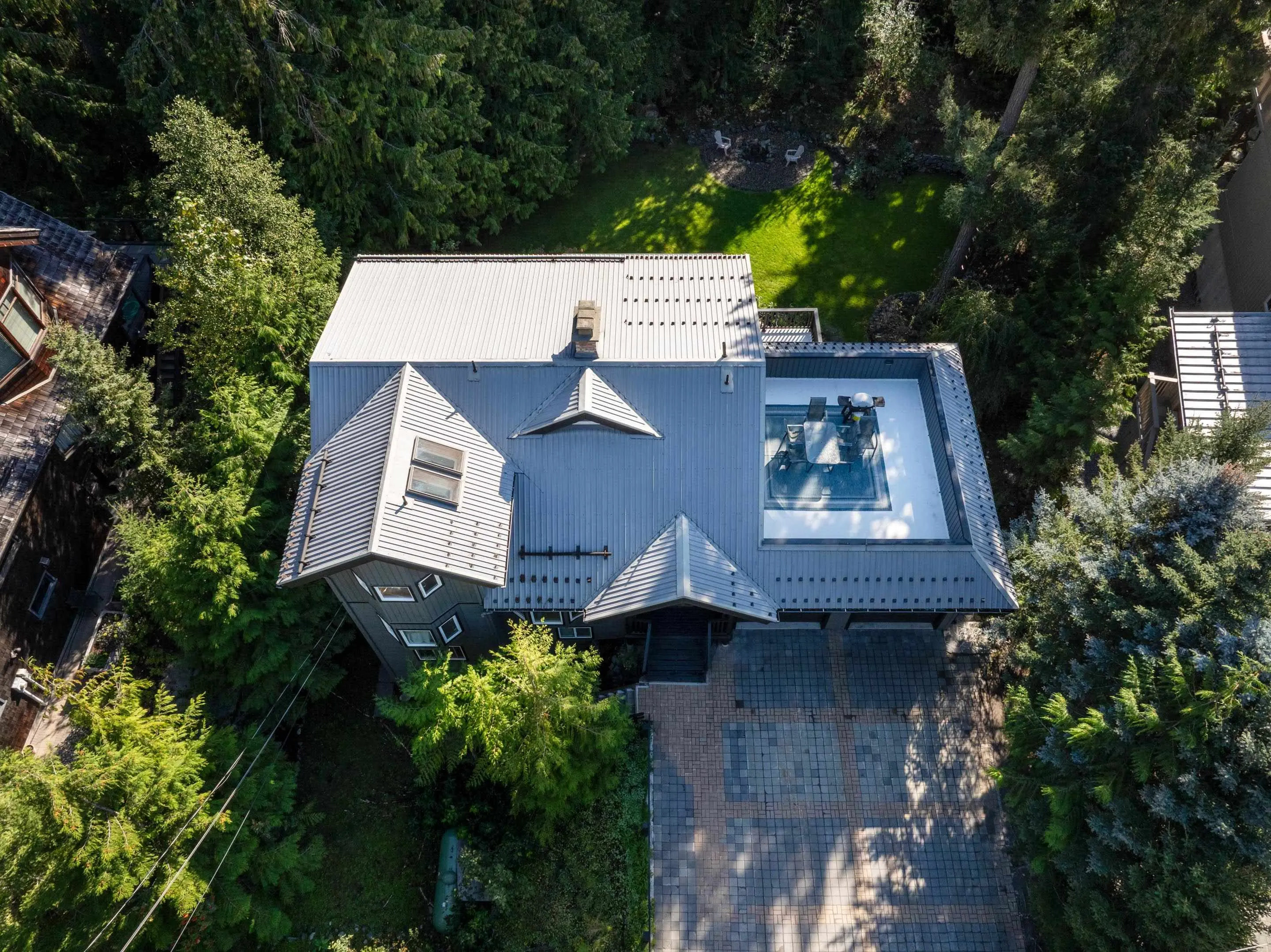 9548 Emerald Drive
