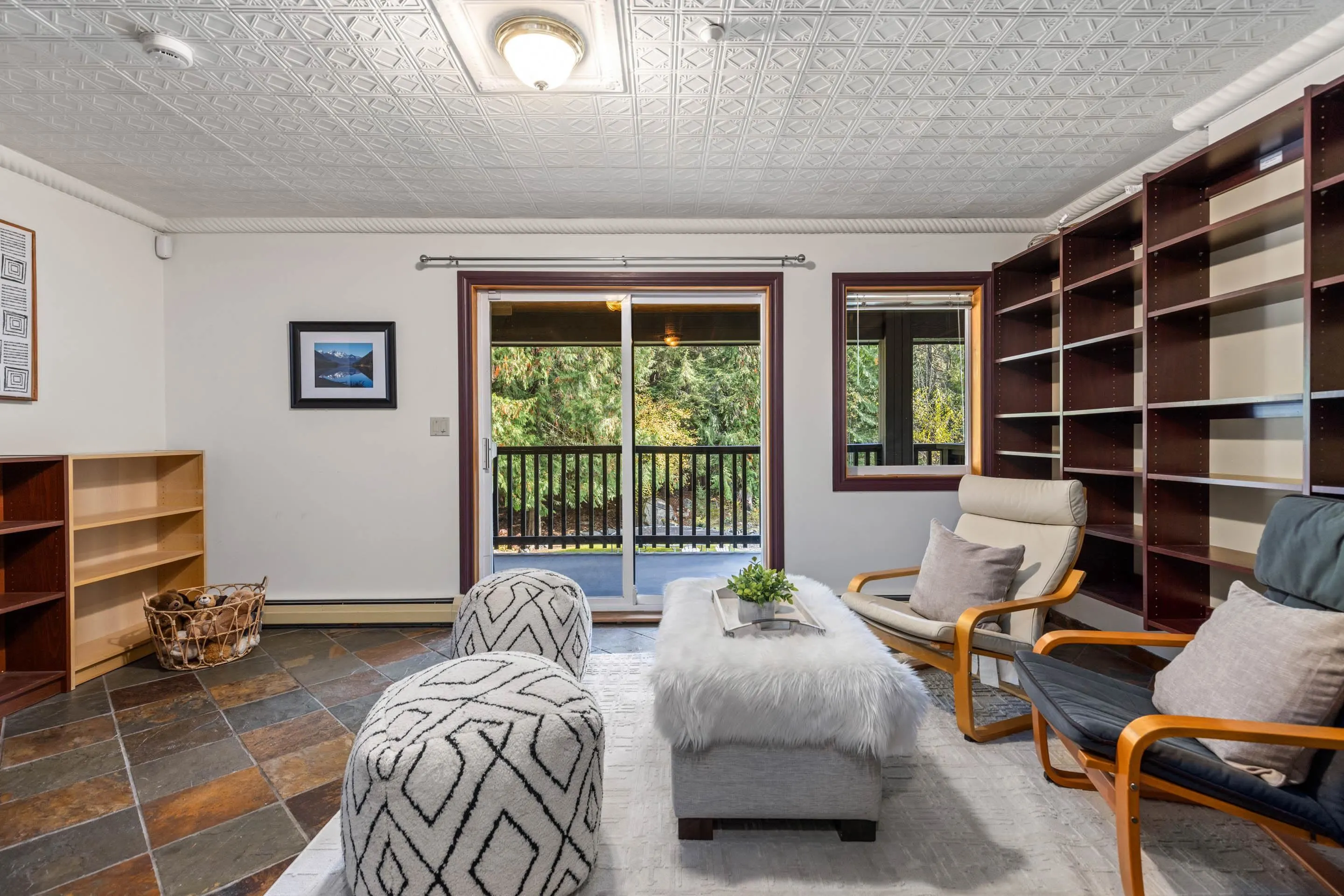 9548 Emerald Drive