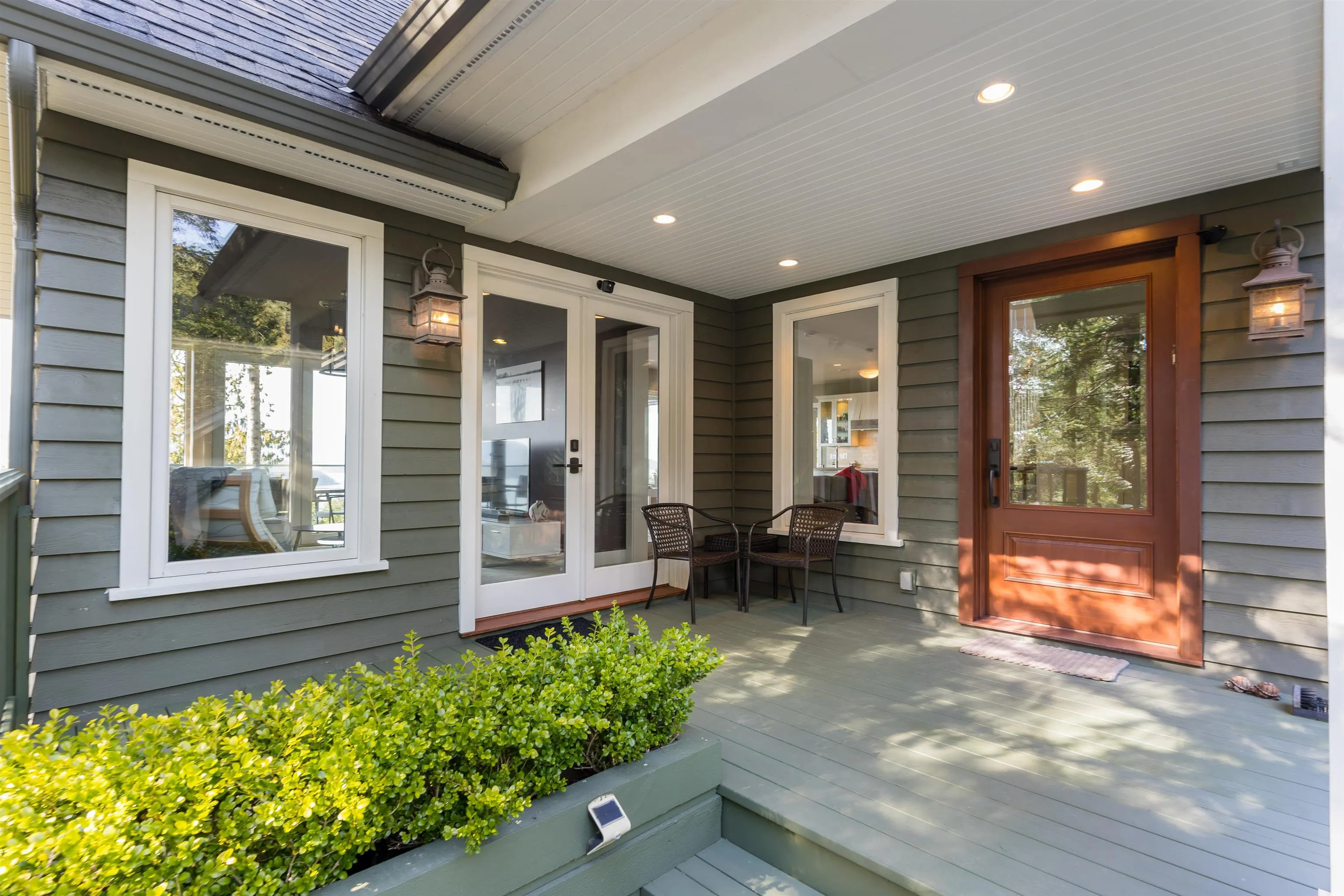 894 Schooner Lane