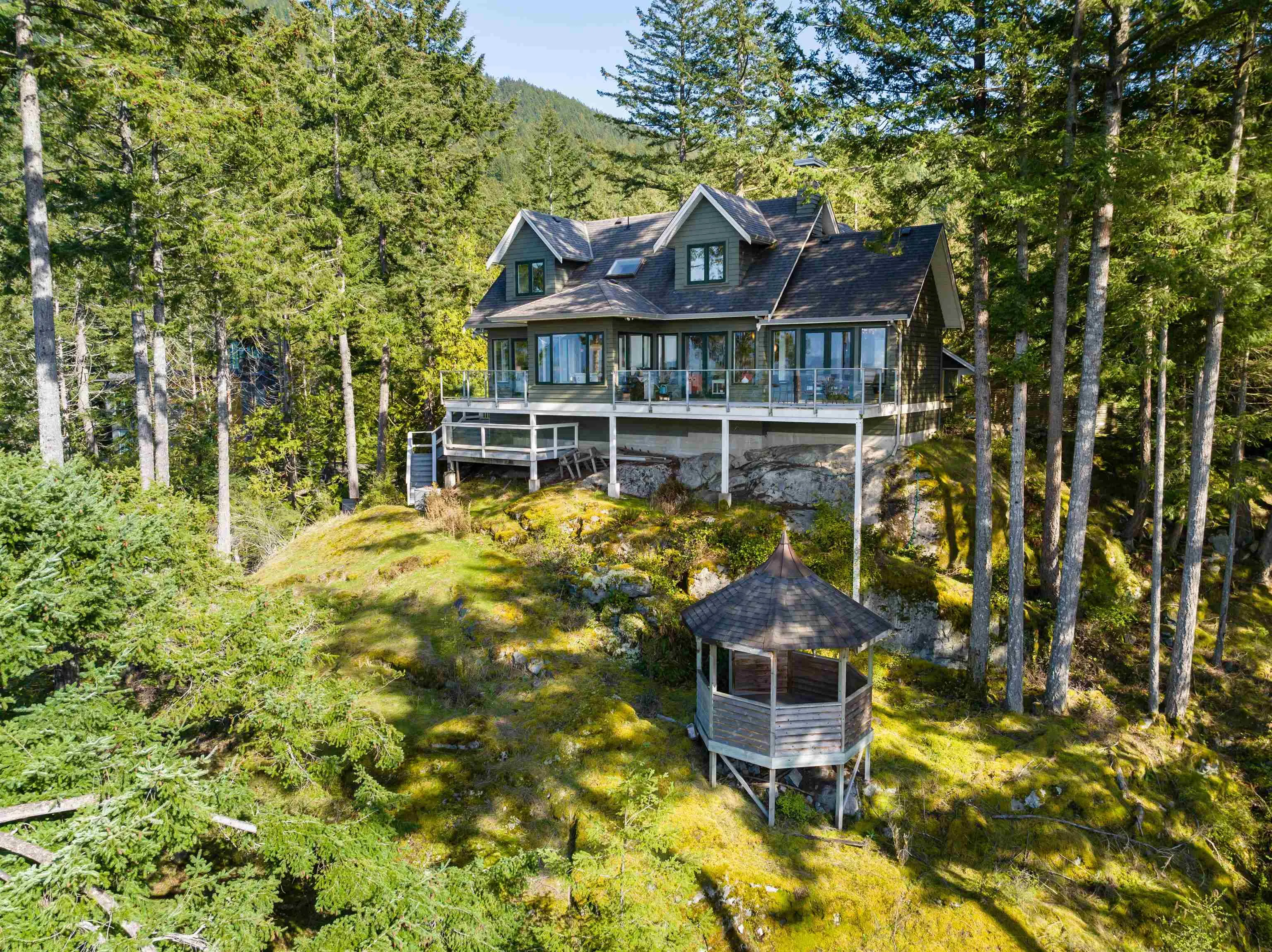 894 Schooner Lane
