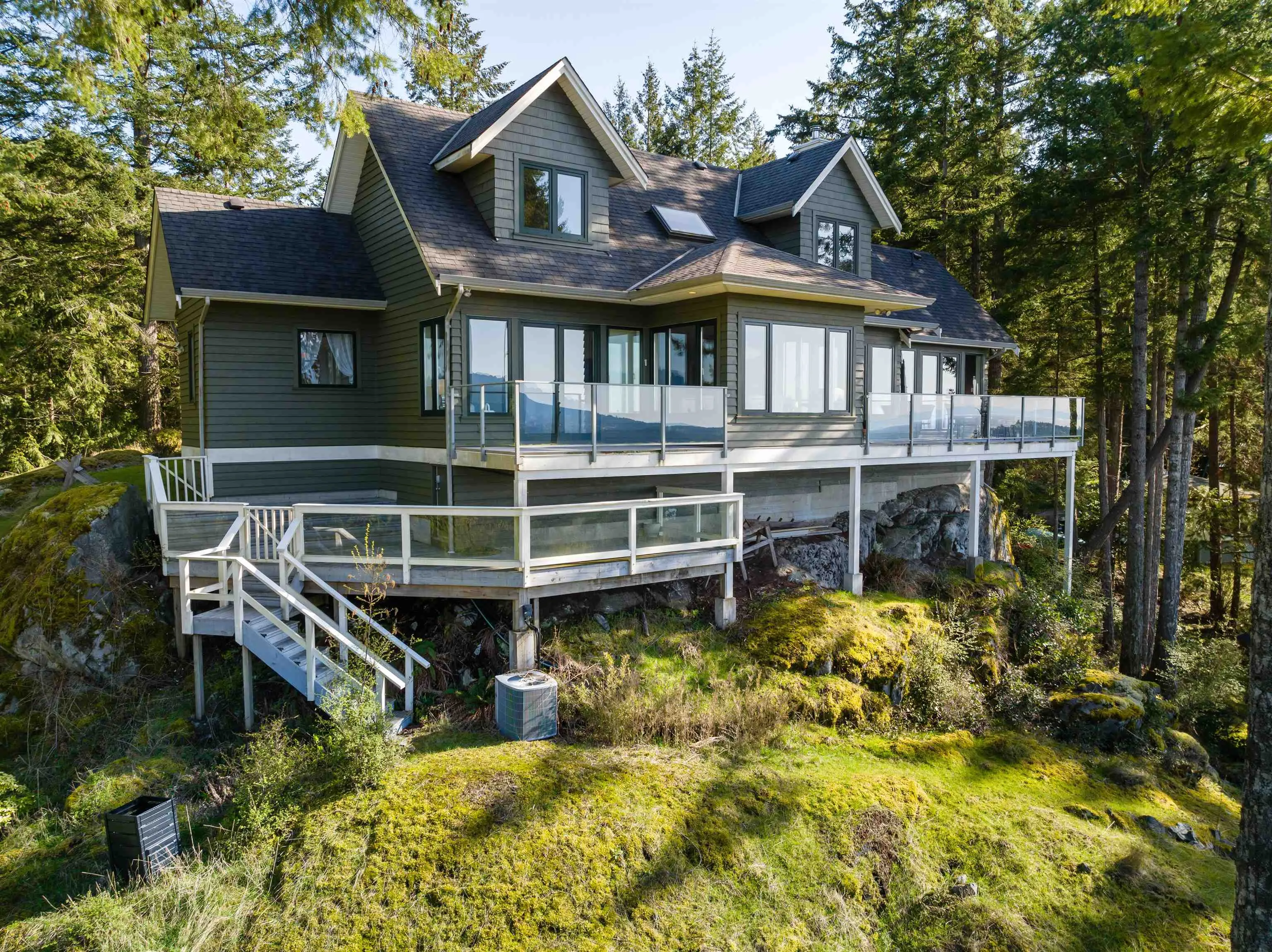 894 Schooner Lane