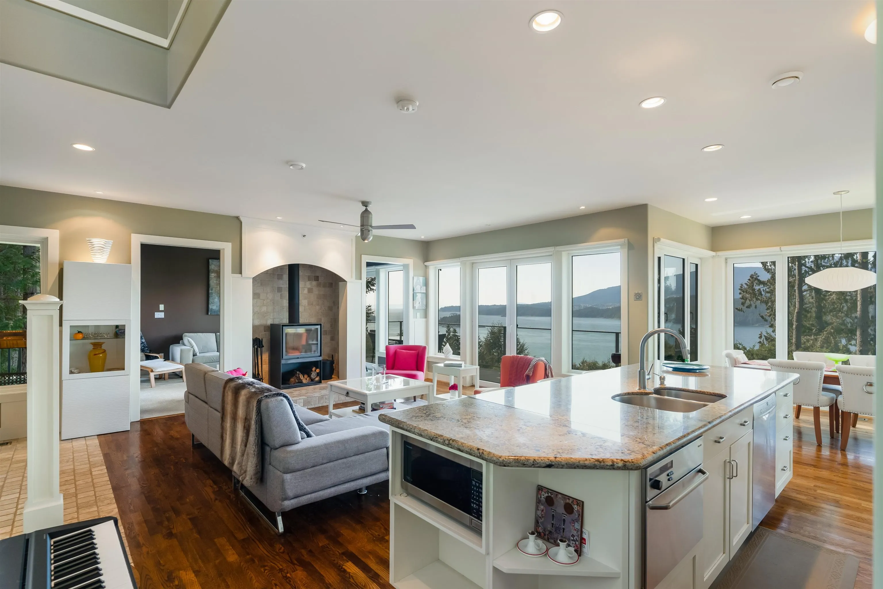 894 Schooner Lane