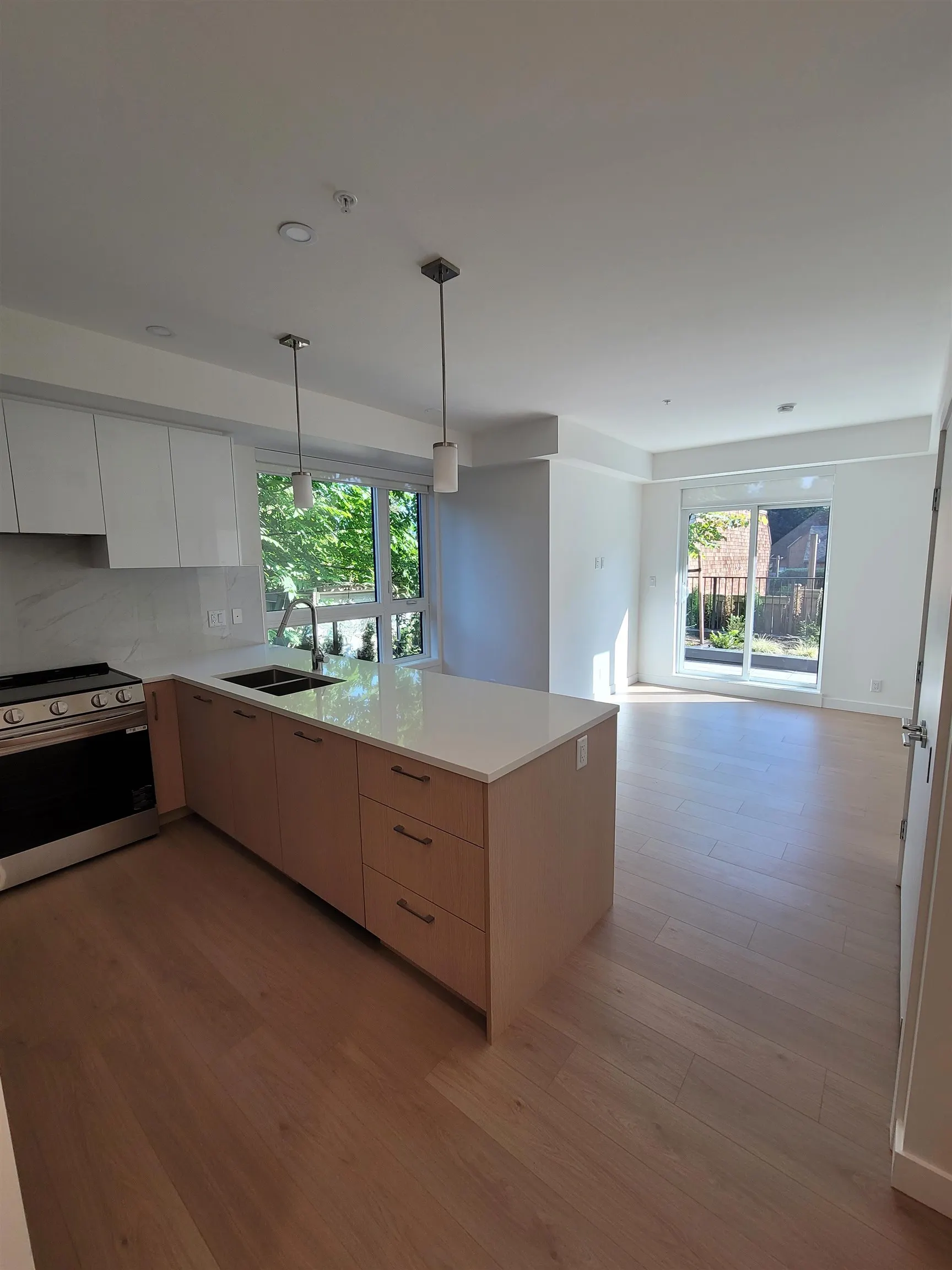 116 150 James Road