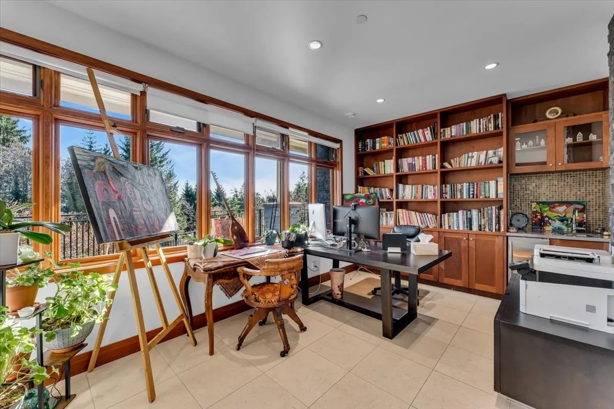 1125 Groveland Court