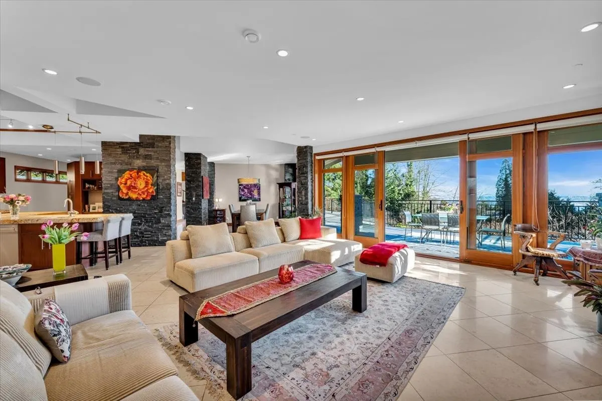 1125 Groveland Court