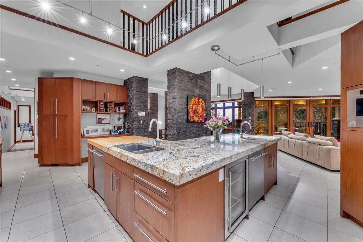 1125 Groveland Court