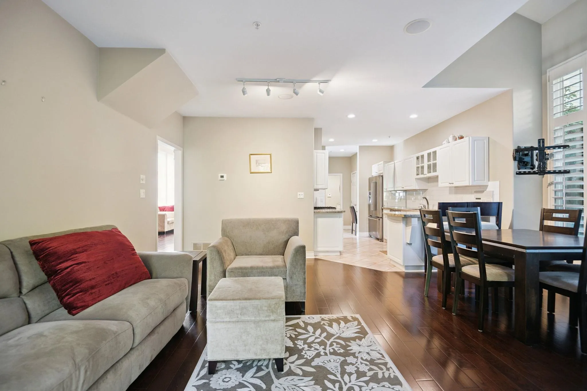 1271 3rd Street