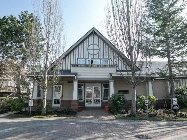 22 6111 No. 1 Road