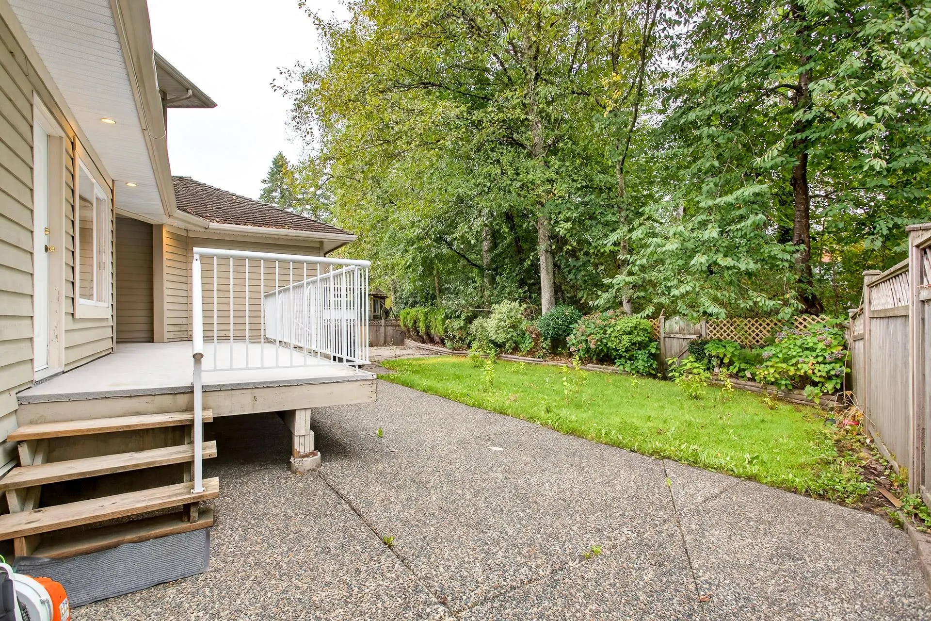 6748 Chateau Court