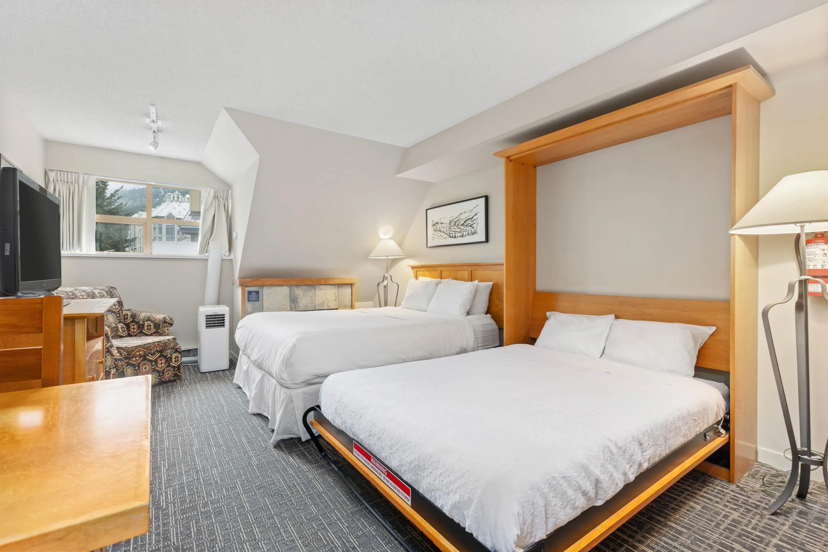 4407 4295 Blackcomb Way