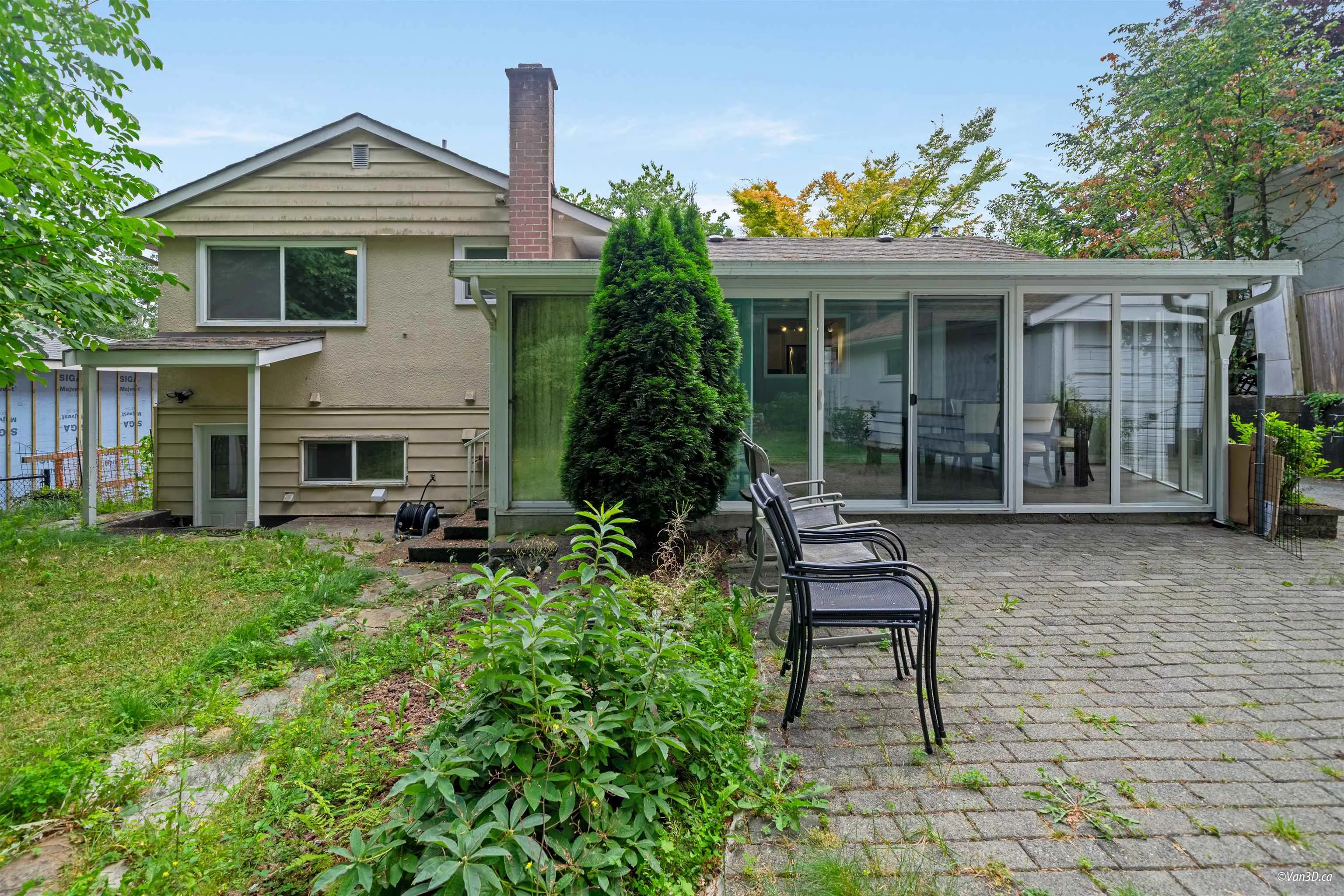 4366 Gilpin Crescent