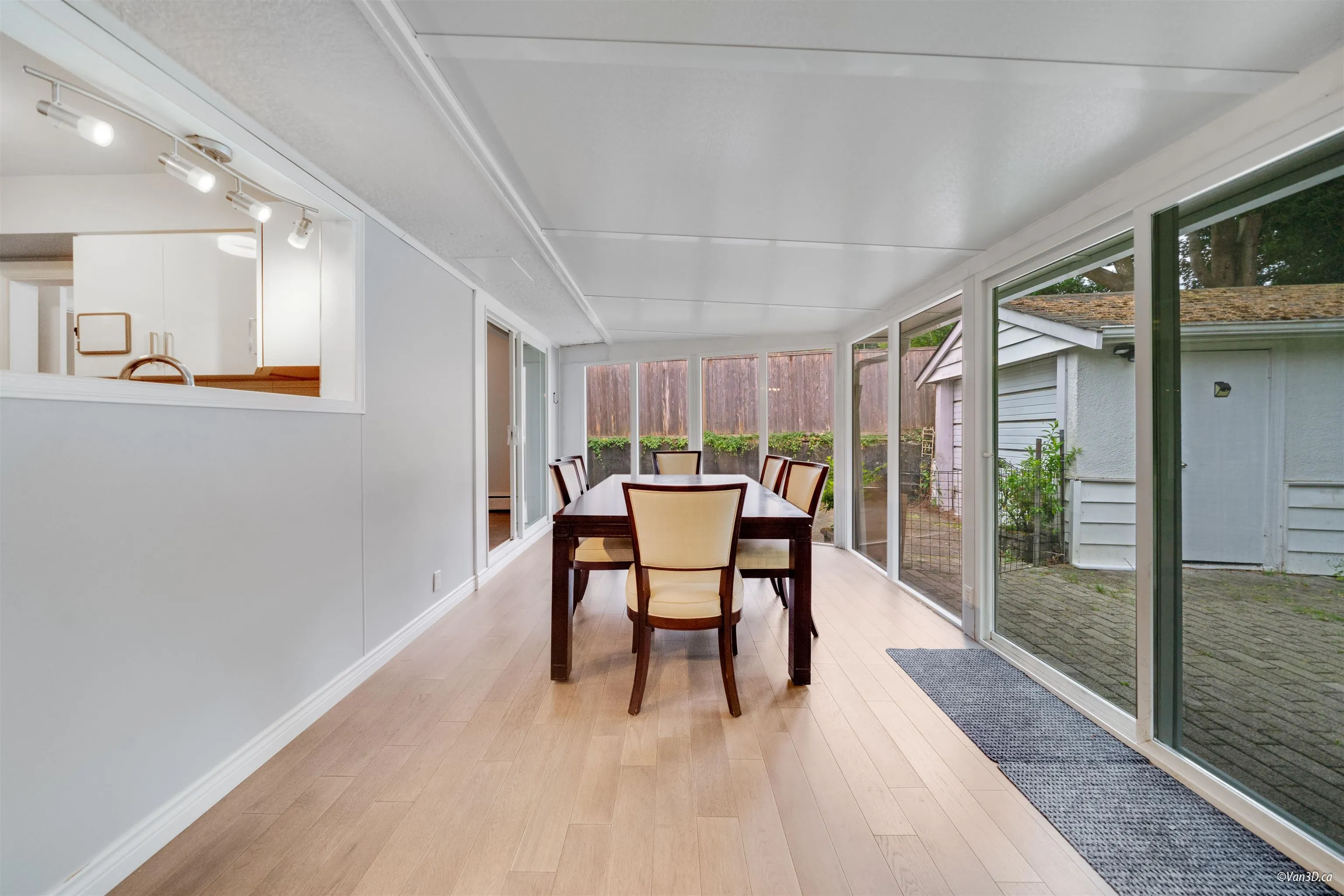4366 Gilpin Crescent