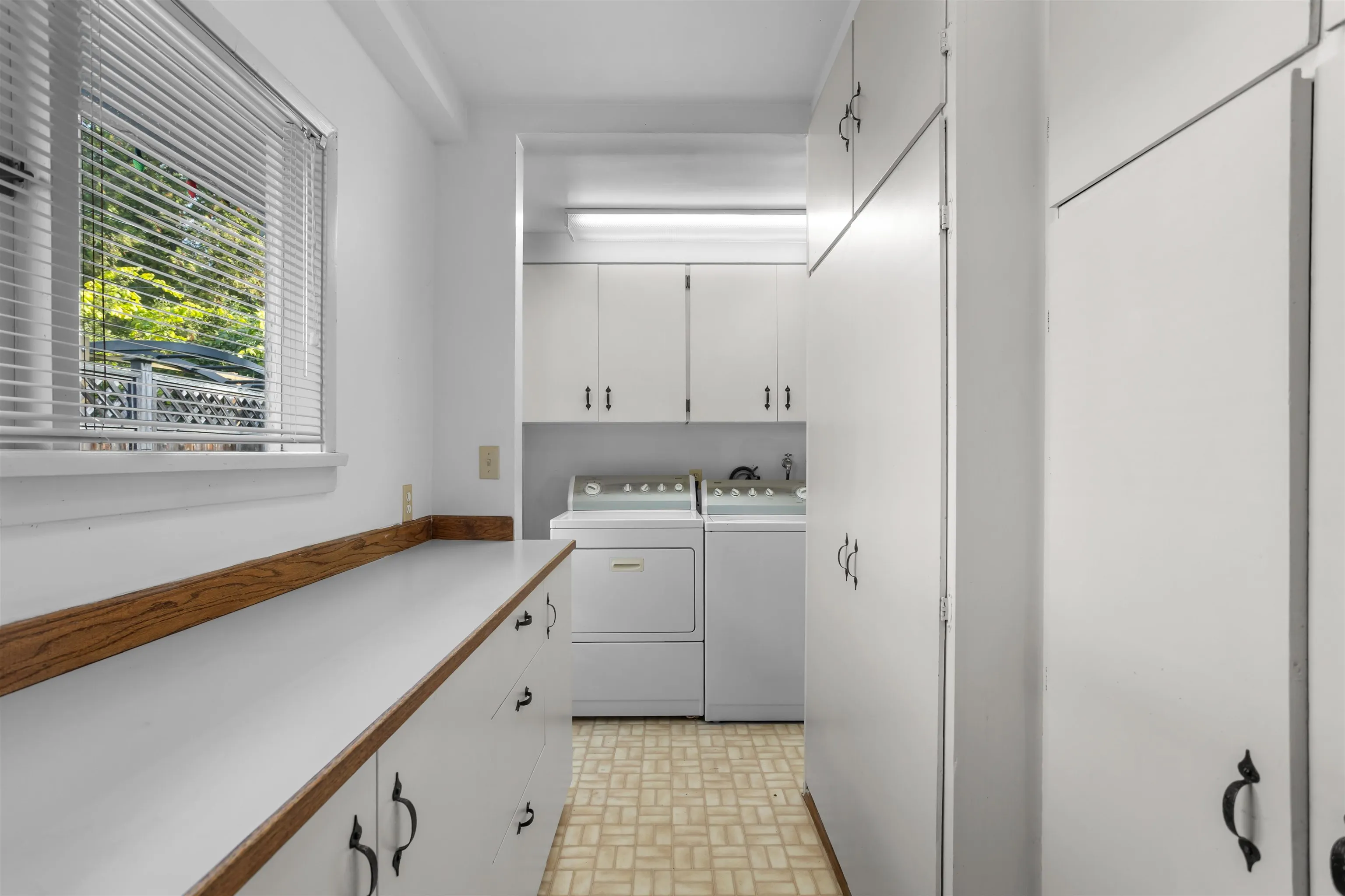 260 W 21st Street