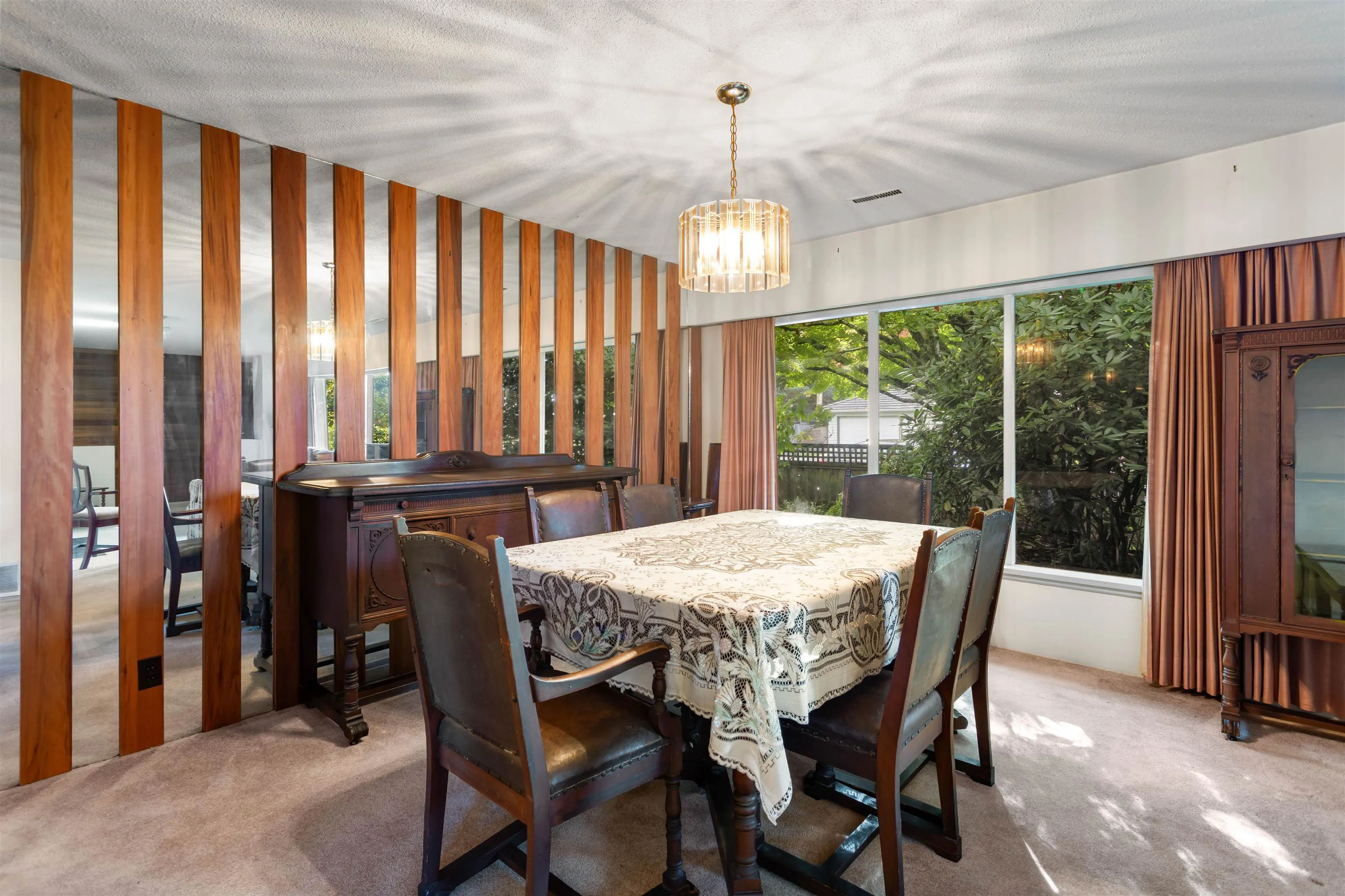 260 W 21st Street