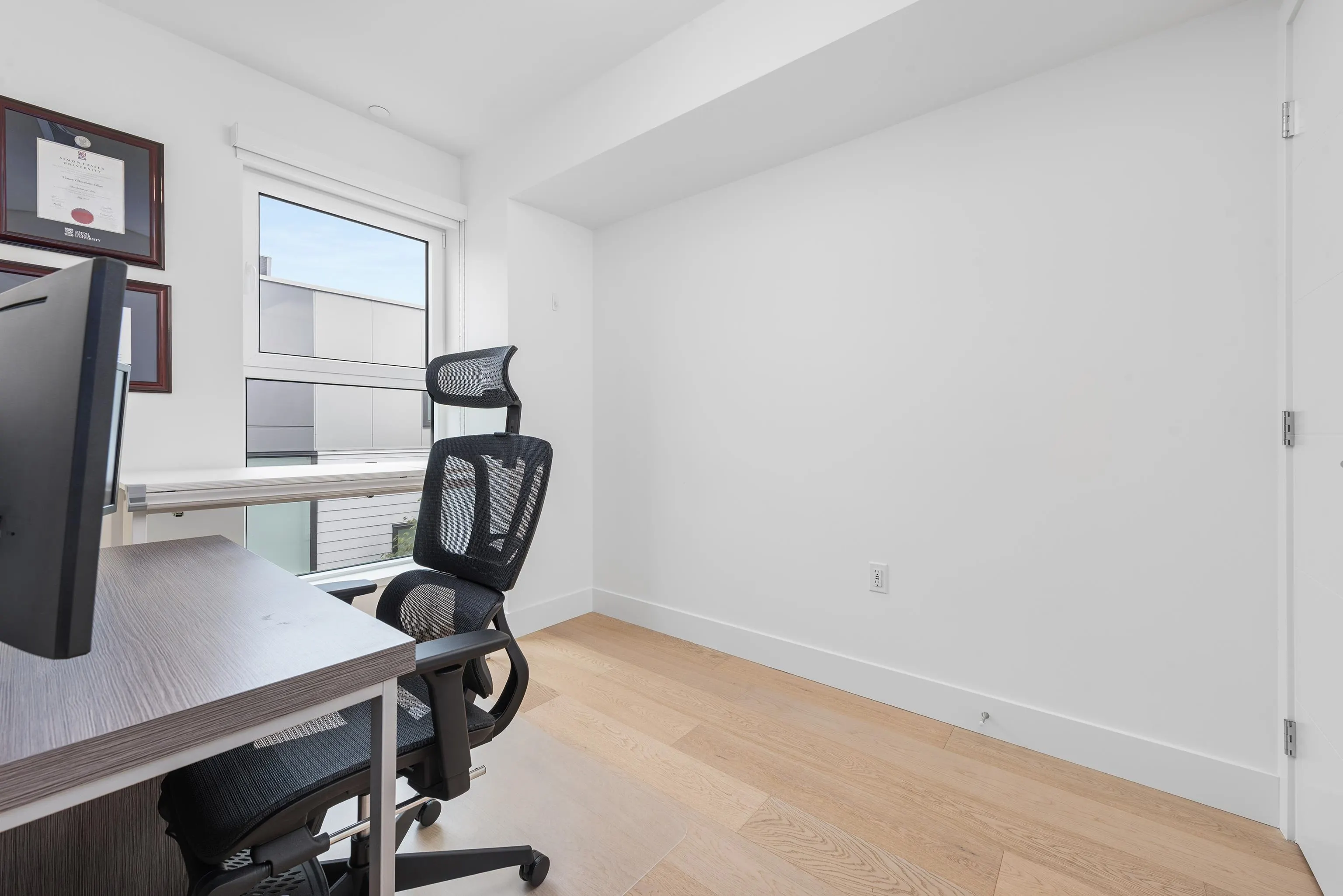 138 W Woodstock Avenue
