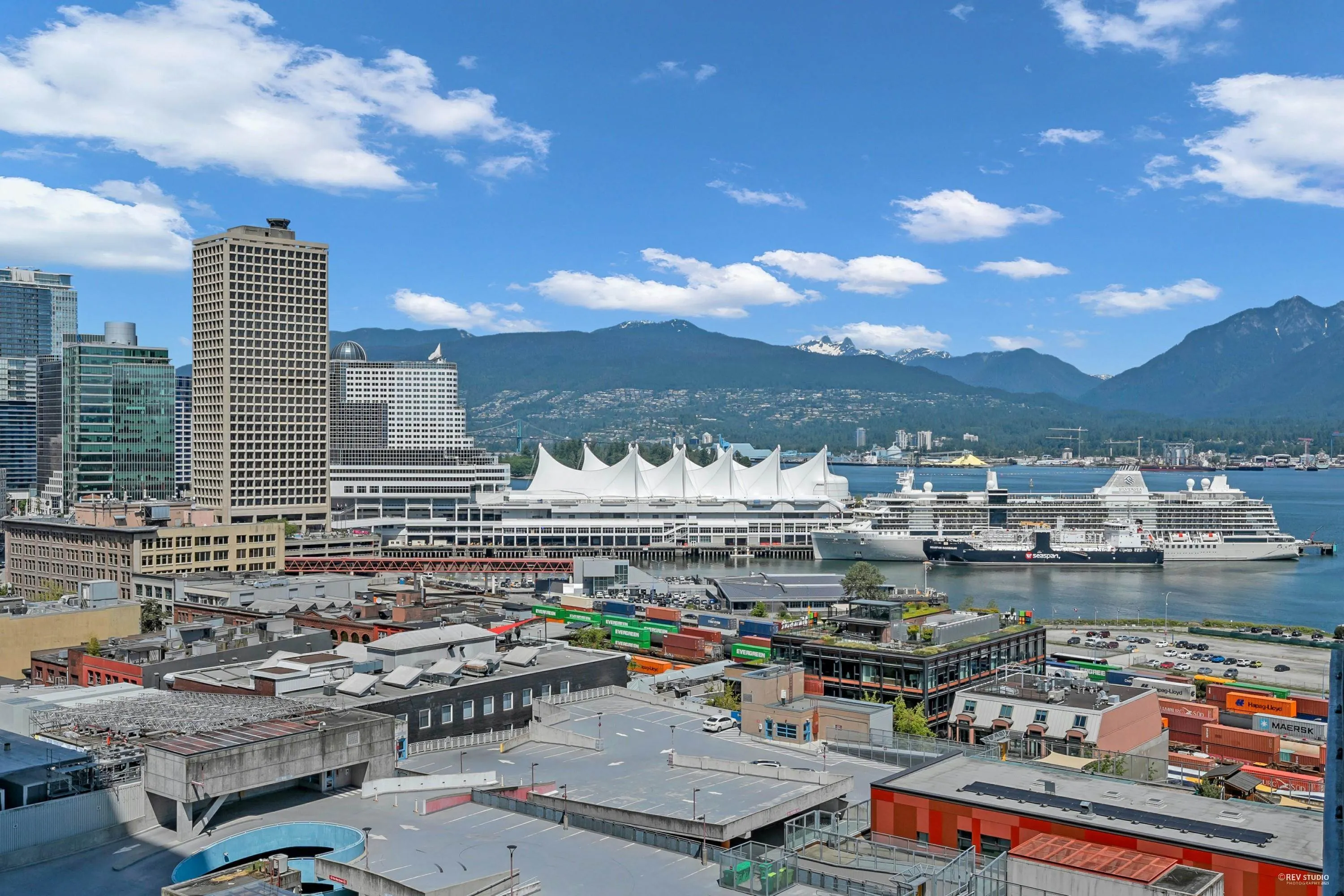 1707 108 W Cordova Street