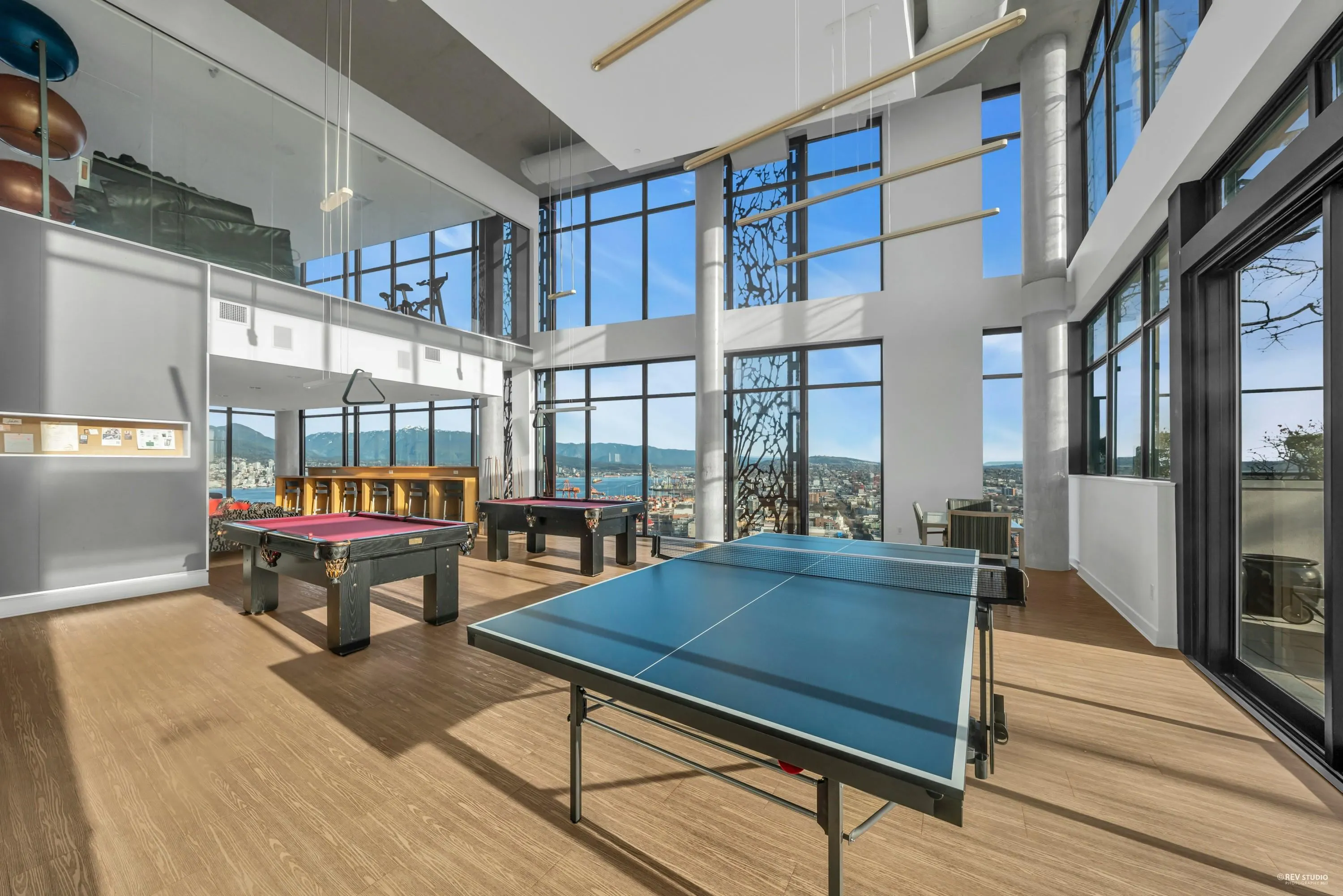 1707 108 W Cordova Street