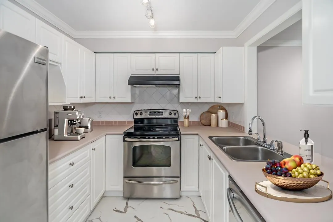 101 2229 152nd Street