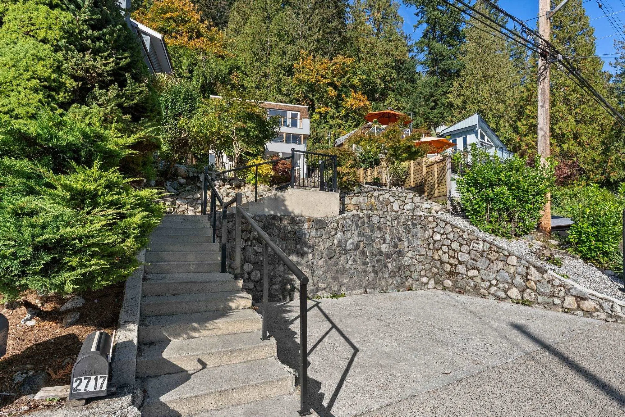 2717 Panorama Drive