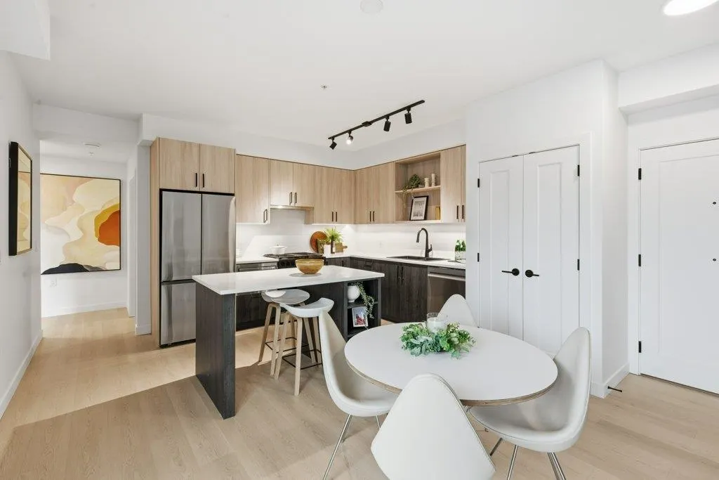 506 2002 St. George Street