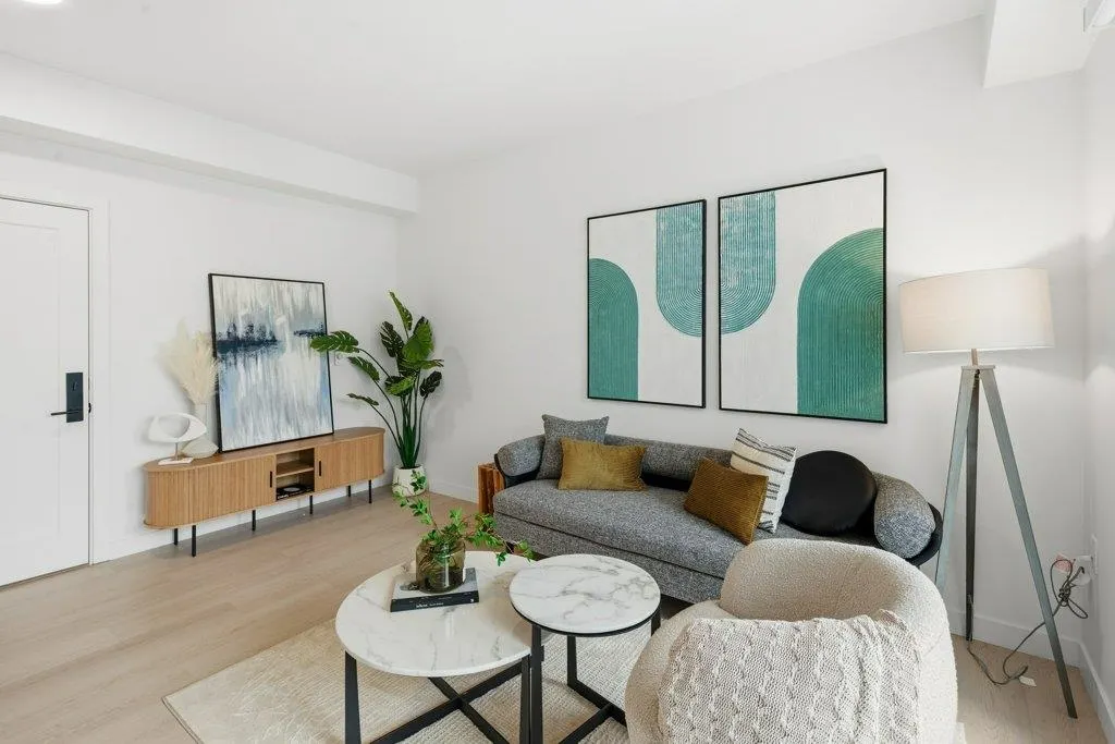 506 2002 St. George Street